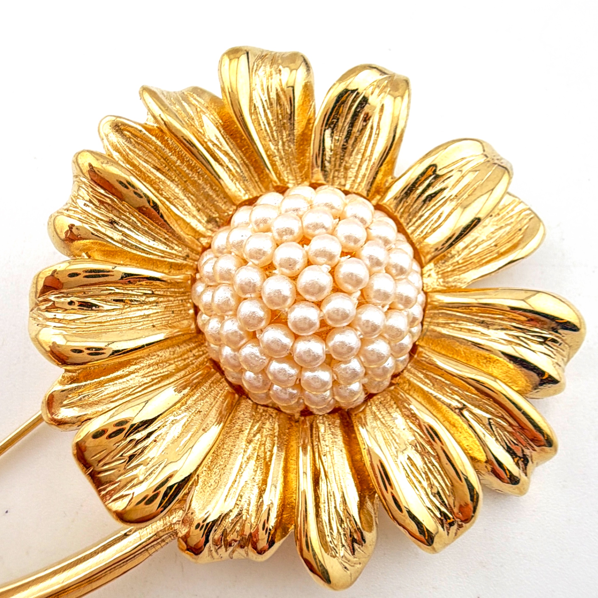 Mid-Century 50s–70s 4 in Gold Tone Faux Pearl Sunflower Stem Brooch 37.00g — Back