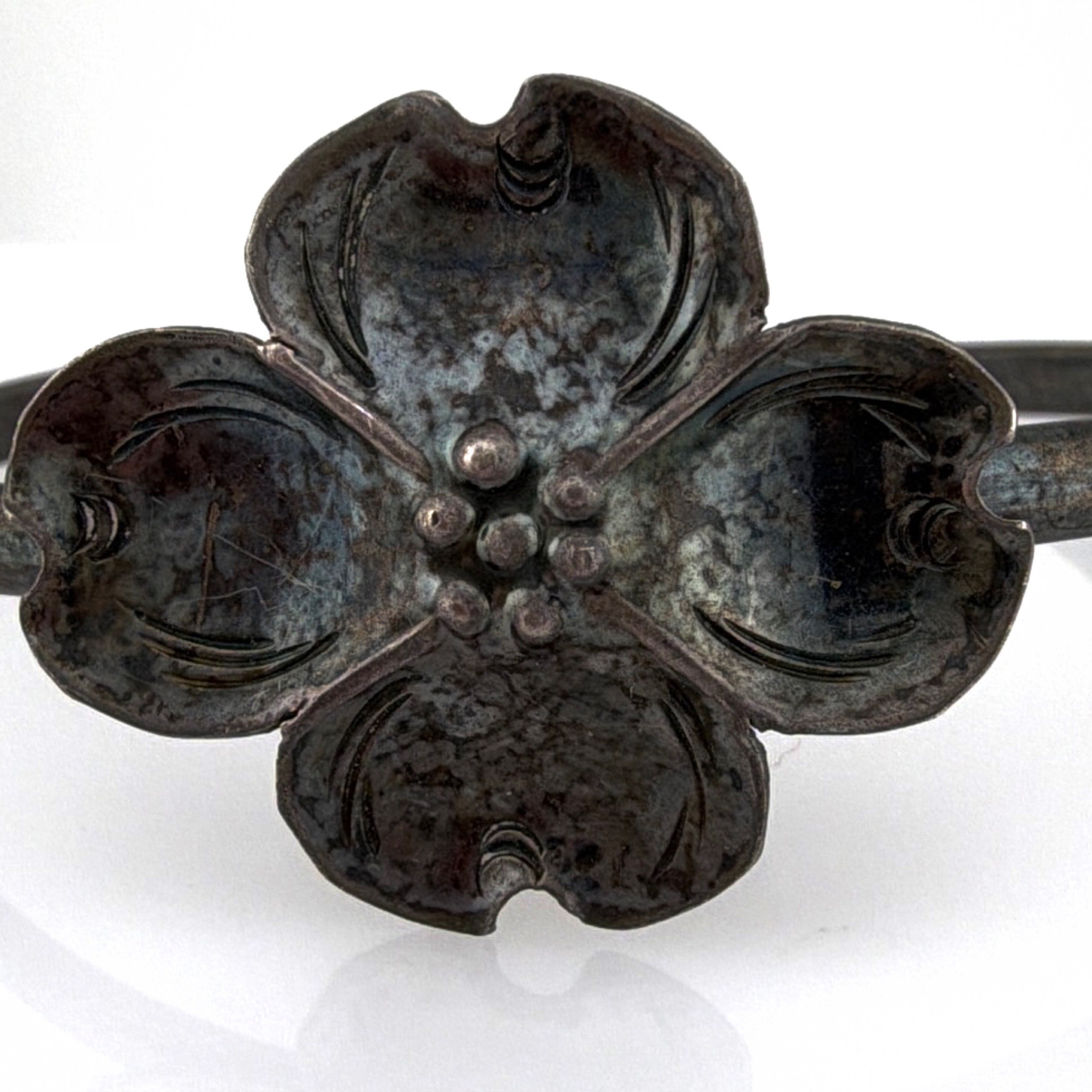 Retro 40s–60s Stuart Nye Sterling Dogwood Flower Cuff Bracelet 9.47g 6 in — Front