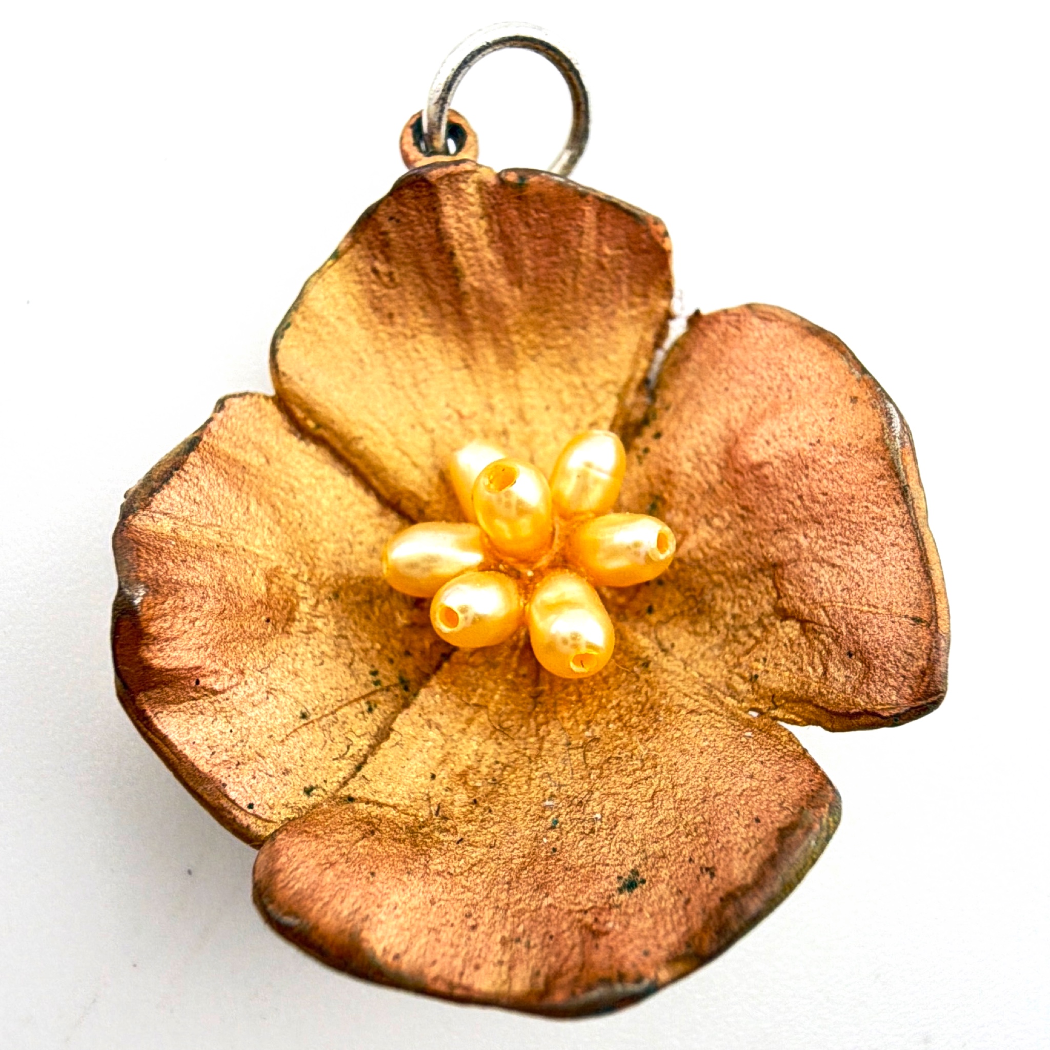 Gold Tone Faux Rice Pearl Botanical Flower 1.25 in Charm Pendant 4.63g — Side