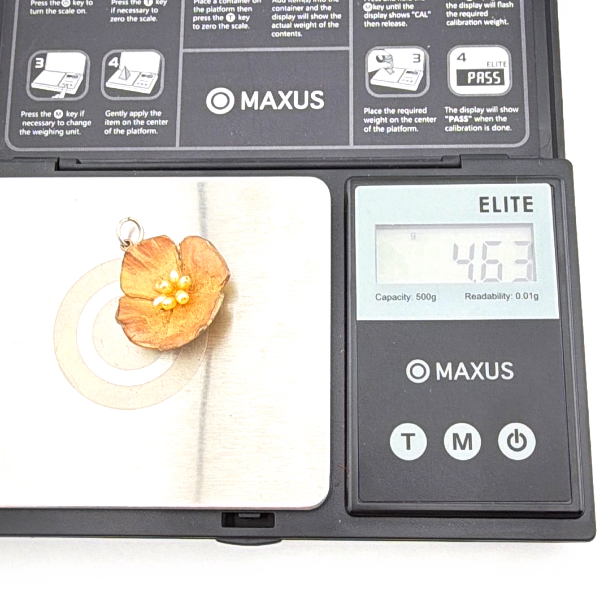 Gold Tone Faux Rice Pearl Botanical Flower 1.25 in Charm Pendant 4.63g — For scale