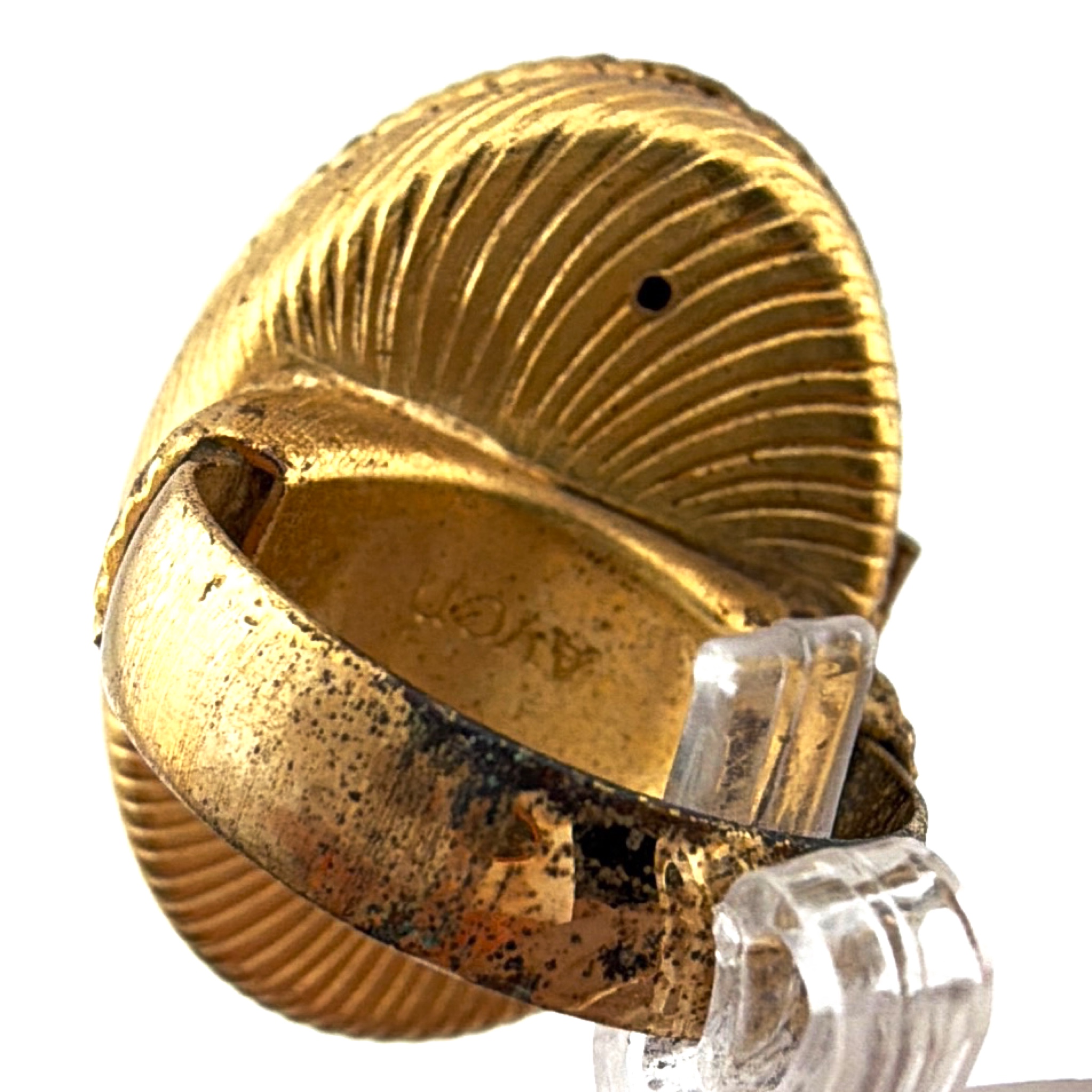 70s Size 5 Avon Gold Tone Faux Pearl Hinged Compartment Ring 20.87g — Back
