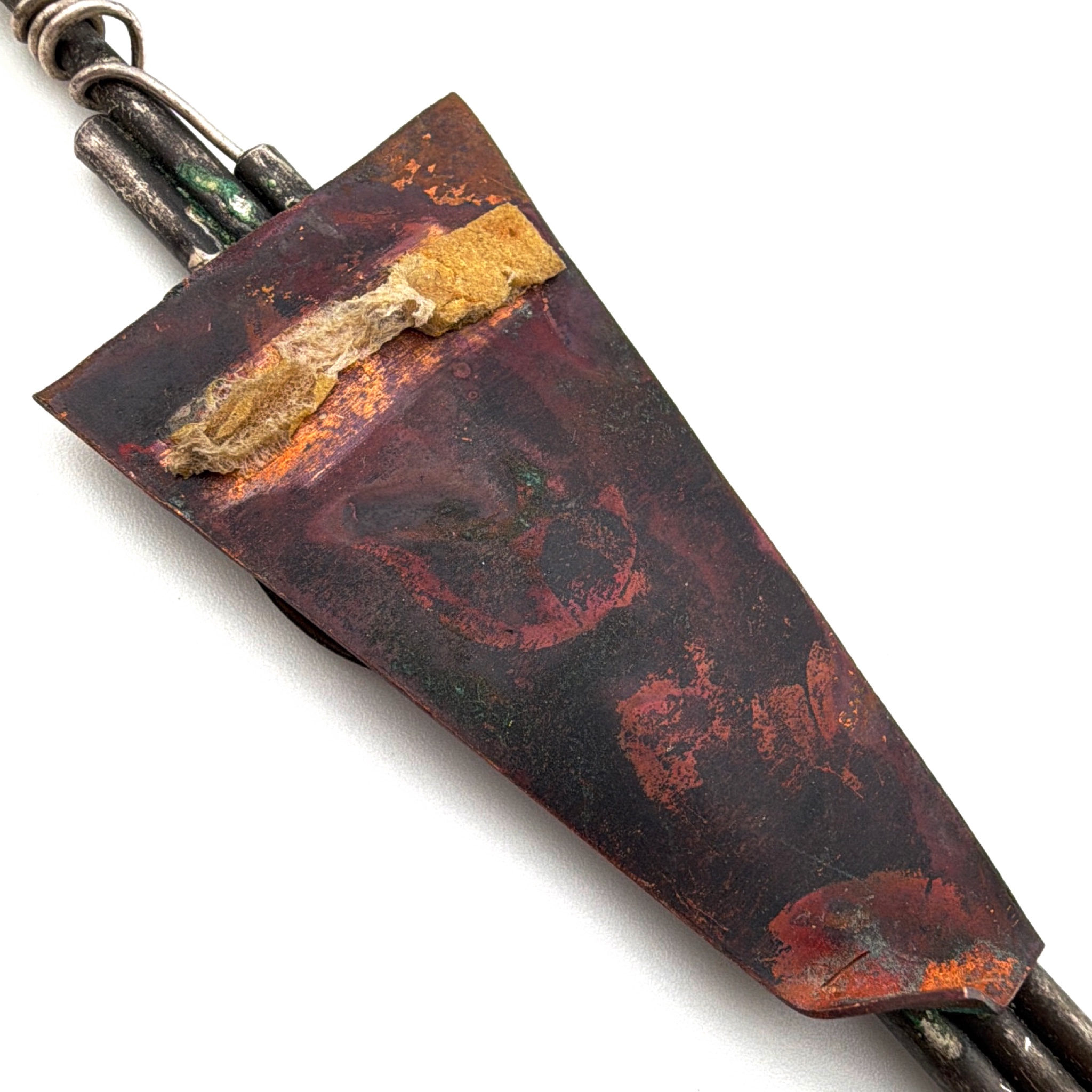 70s–80s Modernist Brutalist Copper Wire Assemblage Pendant 14.00g 4.25 in — Detail