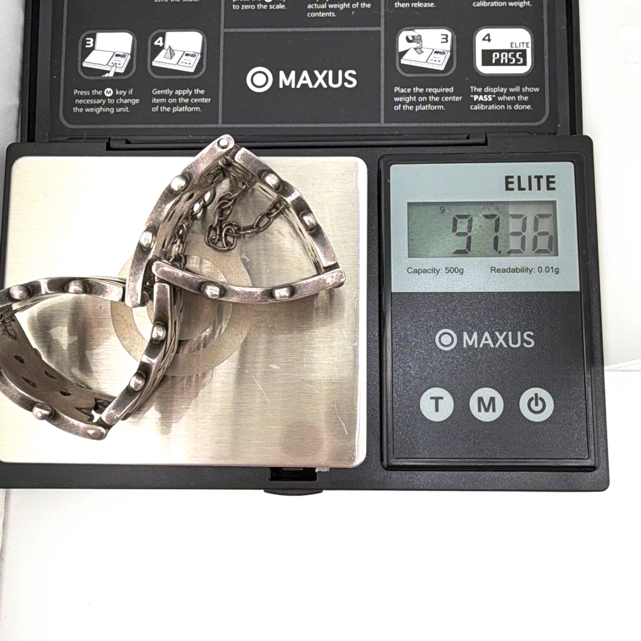 Mid-Century 40s–50s Hector Aguilar Taxco 940 Silver Modernist Knot Bracelet 97.36g 7in — For scale