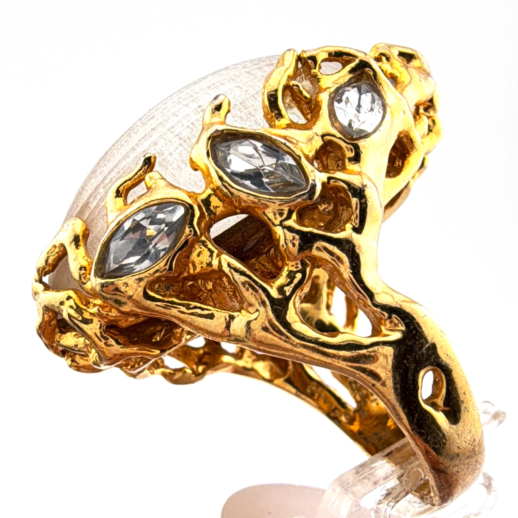 Alexis Bittar Gold Tone Carved Size 7 Amber Lucite Crystal Branch Statement Cocktail Ring 16.17g — Front