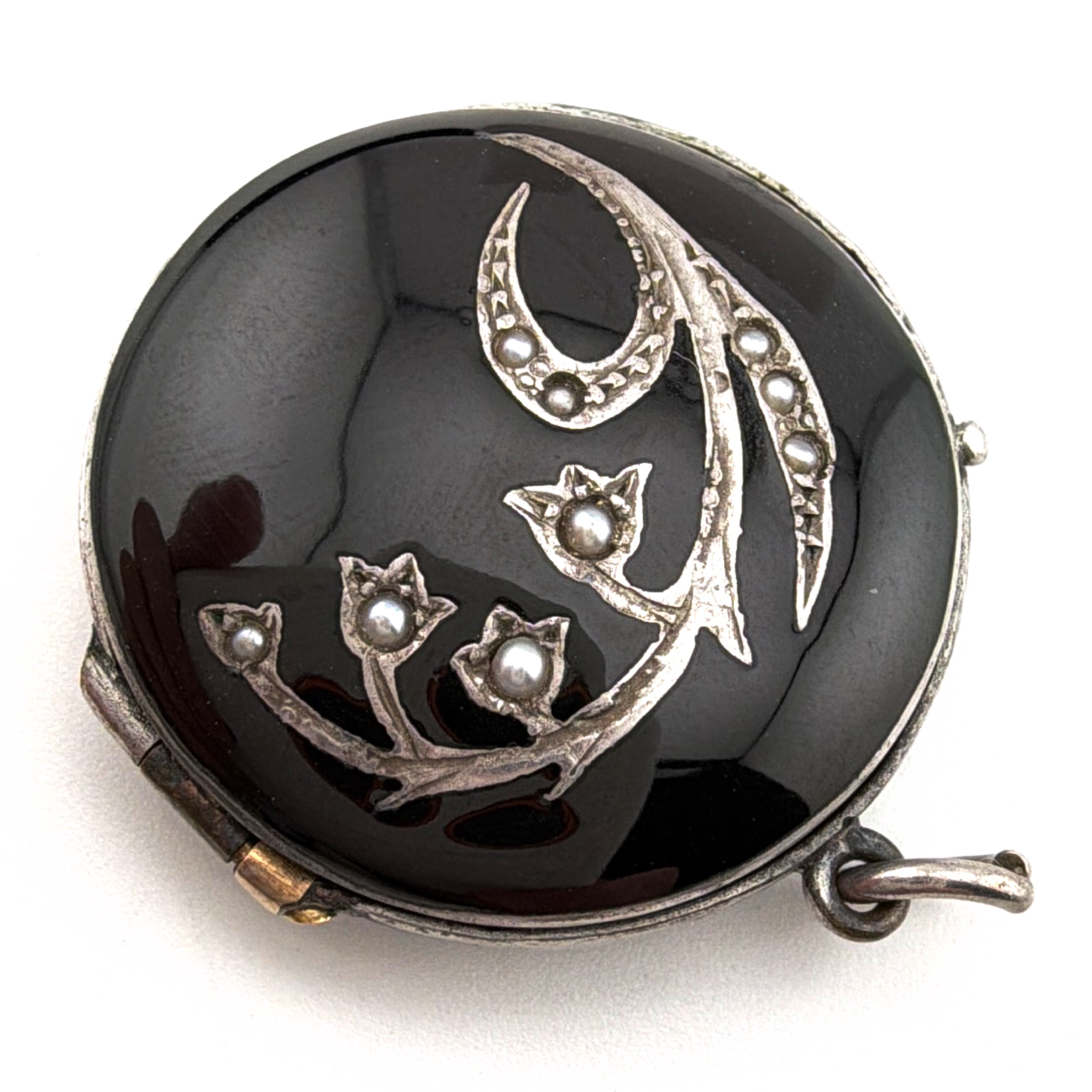 Victorian 1880s–1900s 1.375 in 800 Silver Black Glass Pearl Lily of the Valley Locket Charm Pendant 12.46g — Back