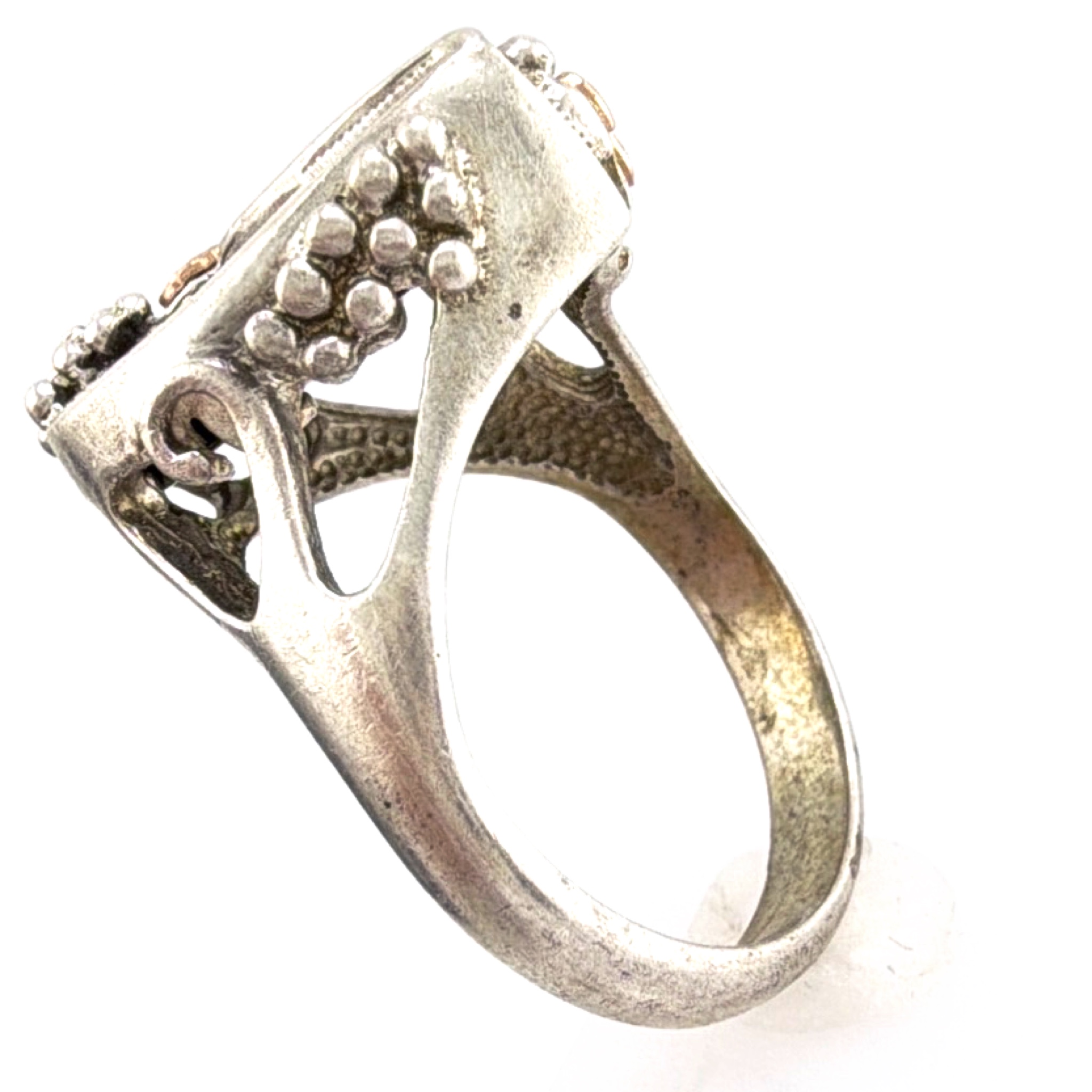 70s–80s Sterling Silver 10K Gold Black Hills Style Grape Leaf Cocktail Ring, Black Stone 5.68g Size 6 — Front