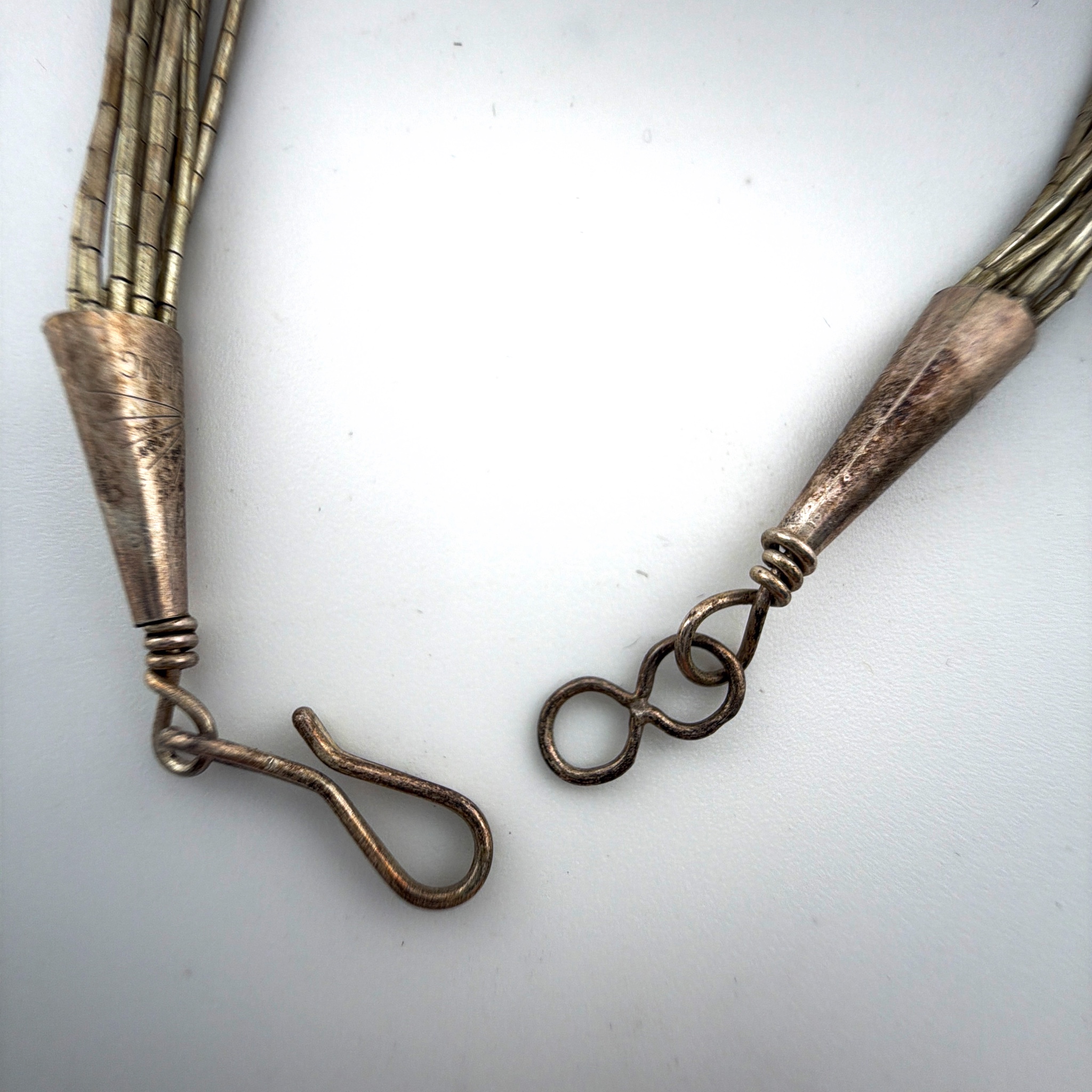70s–80s 15 in Rising Sun Hallmark Sterling Silver 10-Strand Liquid Silver Necklace 8.10g — Detail