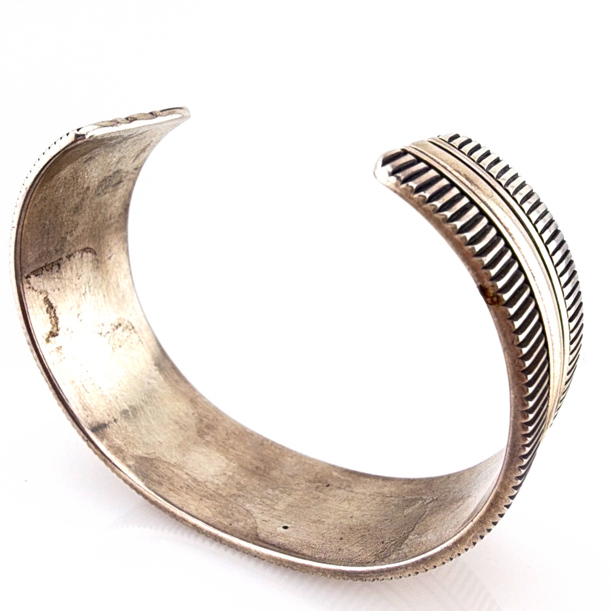 $ Ned Nez Native Navajo Sterling Silver Fluted Ribbed 7in Cuff Bracelet 48.33g — Side