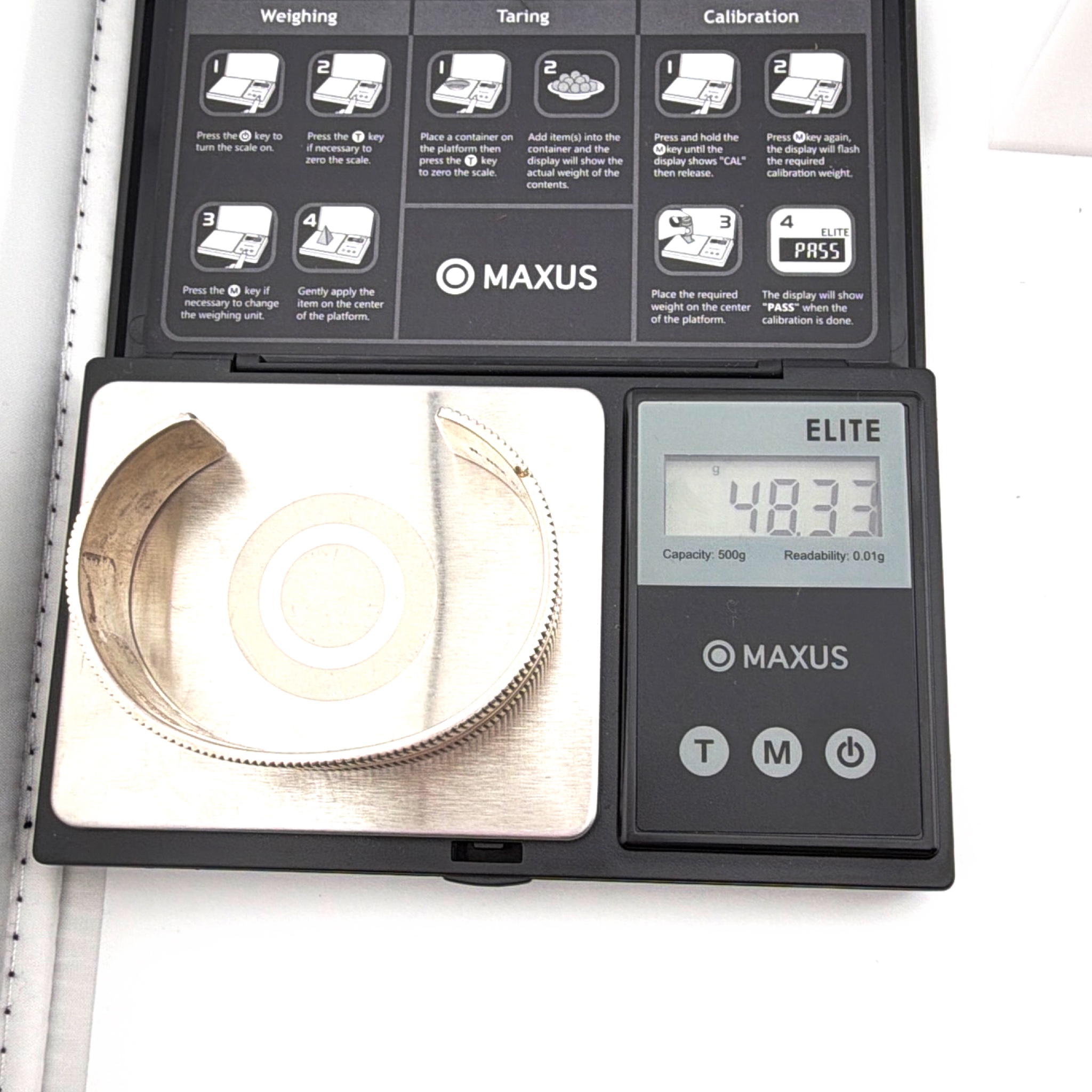 $ Ned Nez Native Navajo Sterling Silver Fluted Ribbed 7in Cuff Bracelet 48.33g — For scale