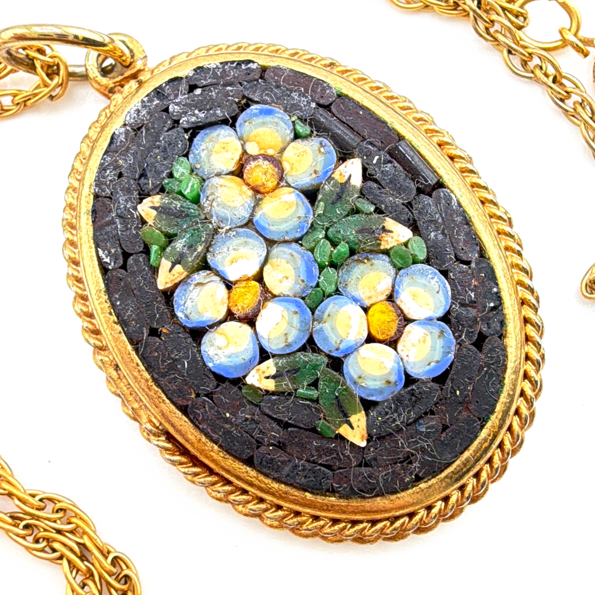 Mid-Century 50s–70s Gold Filled Italian Floral Micro Mosaic Pendant Necklace 12.57g 24 in — Detail