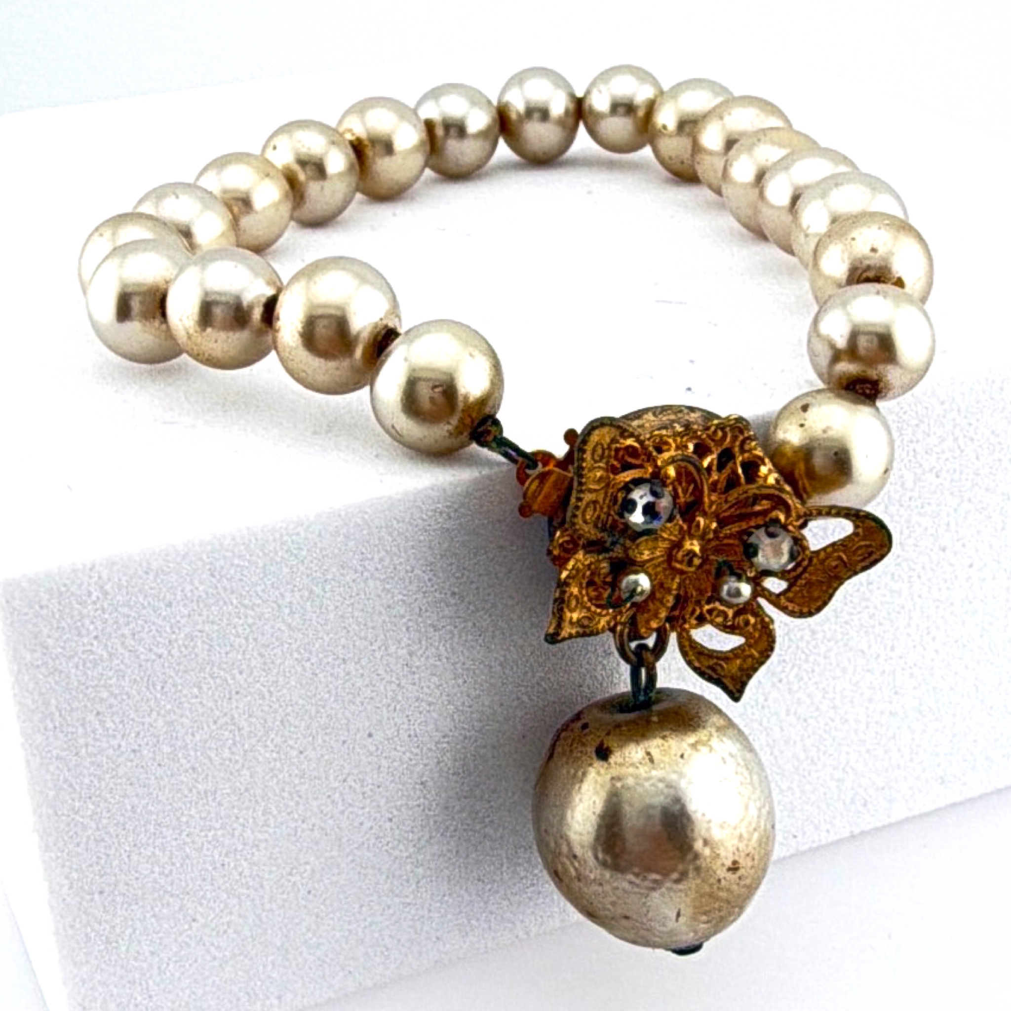 Mid-Century 50s–60s 7 in Miriam Haskell Gold Tone Faux Pearl Rhinestone Butterfly Filigree Dangle Bracelet 26.42g