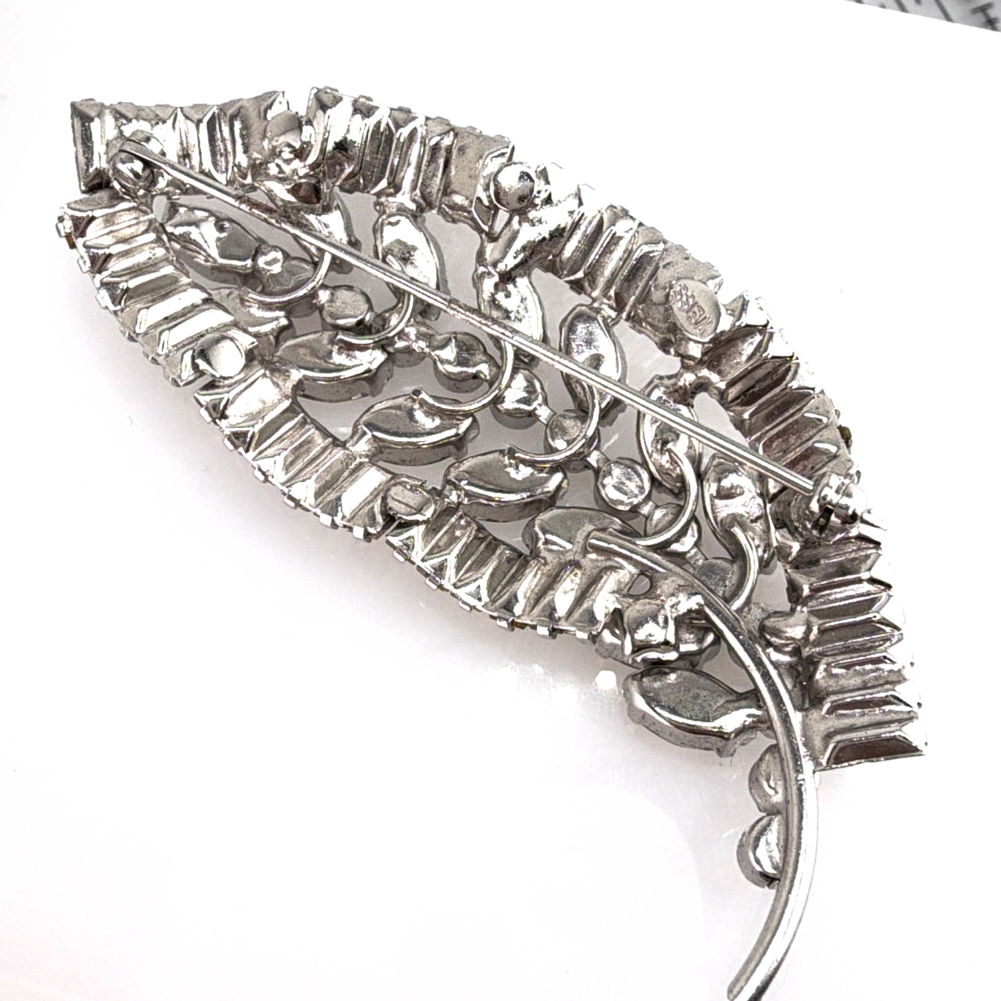 Vintage Weiss Silver Tone Rhinestone Leaf Brooch, Baguette Trim 24.85g — Front