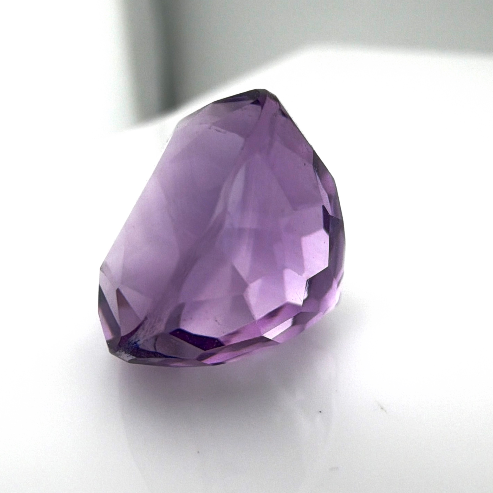 Loose 13.88ct Amethyst Fancy Round Cut 14.3mm — Side
