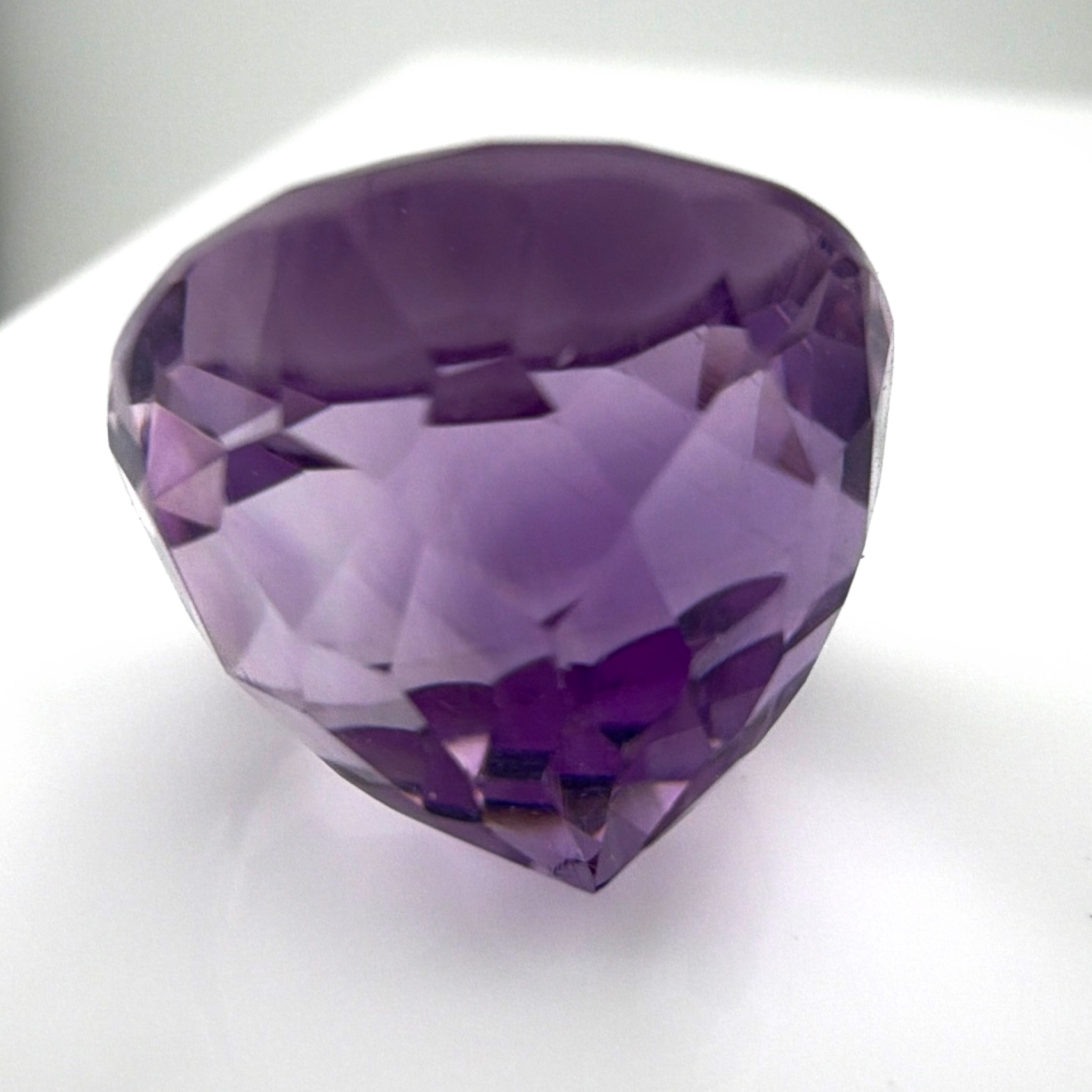 Loose 13.88ct Amethyst Fancy Round Cut 14.3mm — Detail
