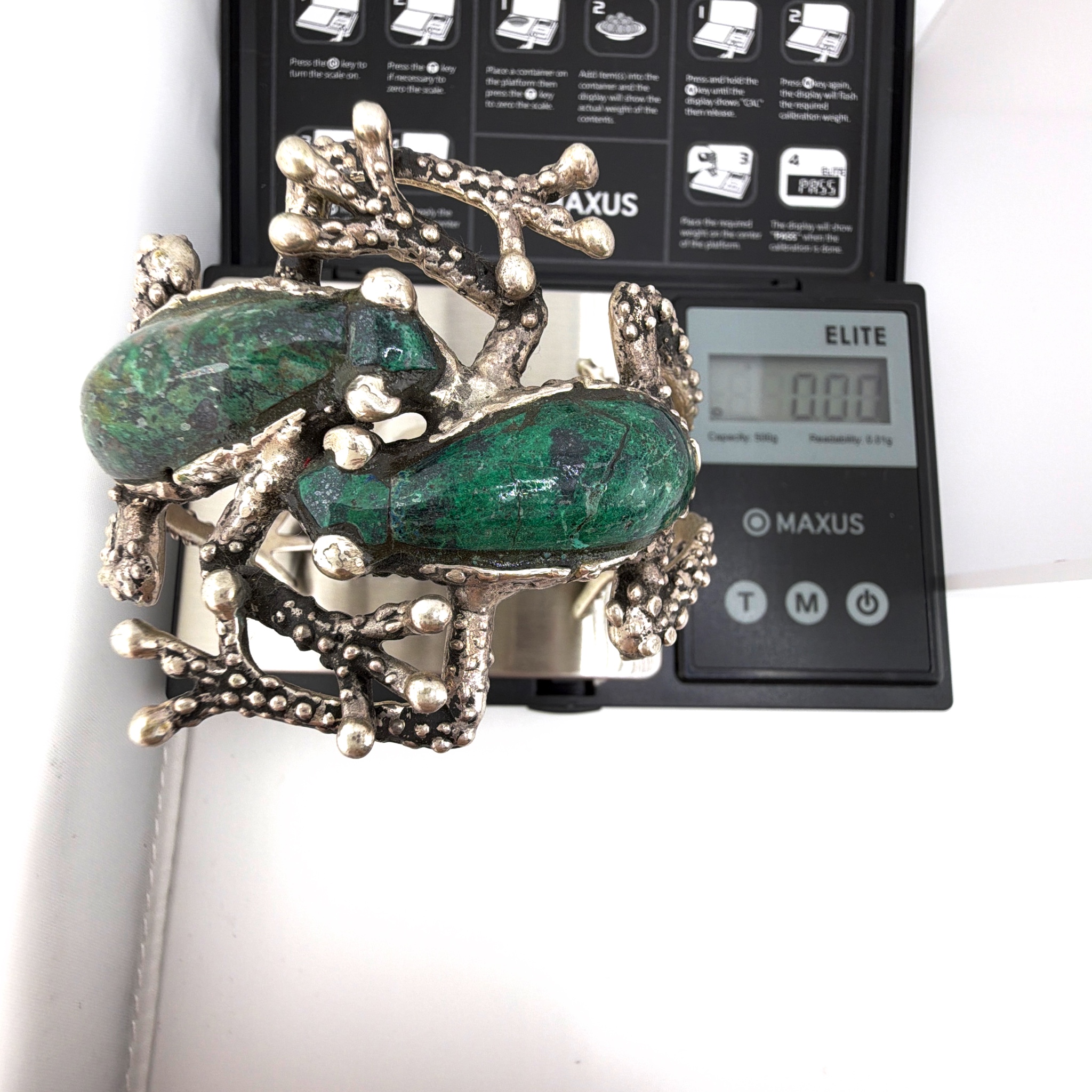 70s Manuel Porcayo Sterling Frog Cuff Bracelet, Green Cabochons 84.38g 6.5-7in — For scale