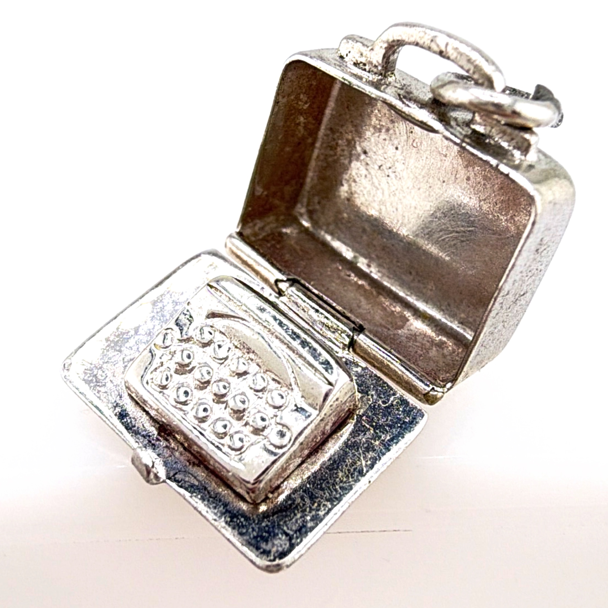 Vintage Sterling Novelty Suitcase Charm, Opens to Typewriter 2.32g — Detail