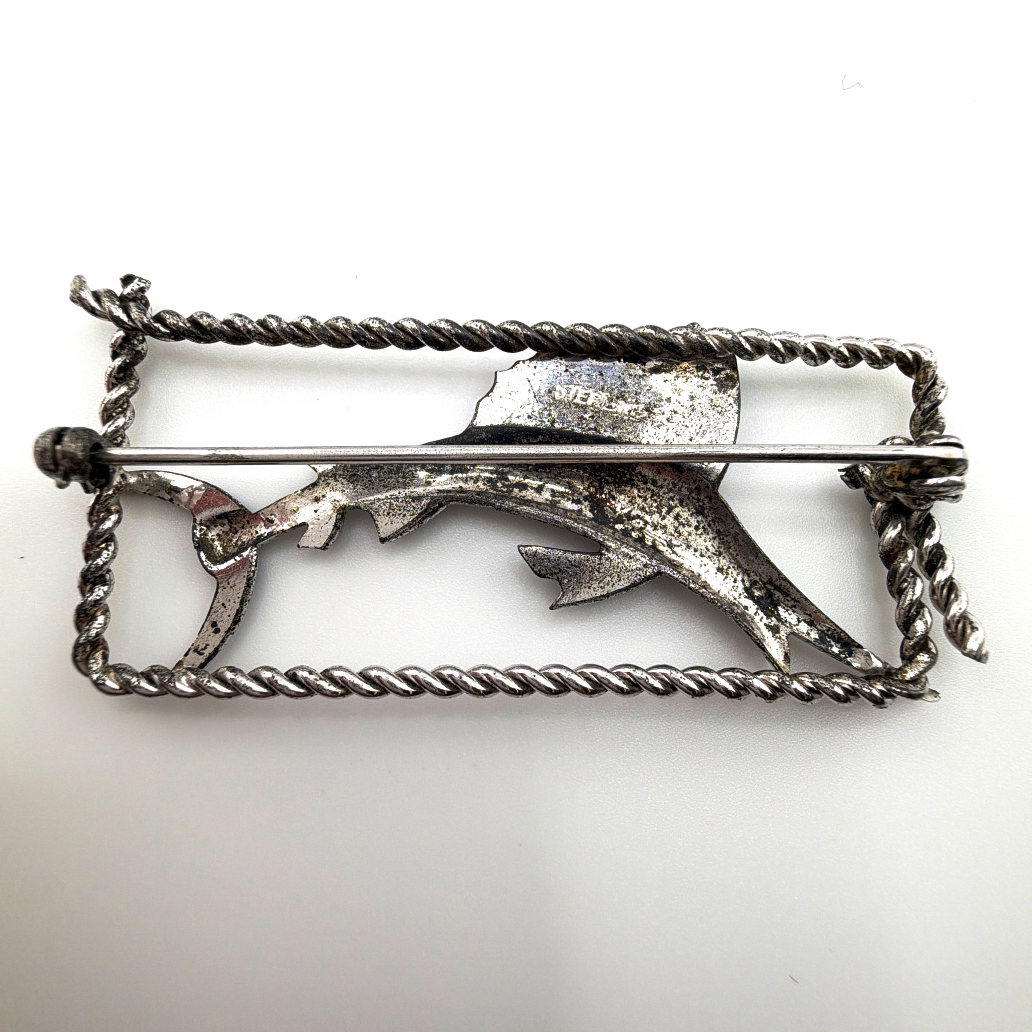 Mid-Century 30s–60s Sterling Enamel Sailfish Bar Brooch 9.86g — Detail
