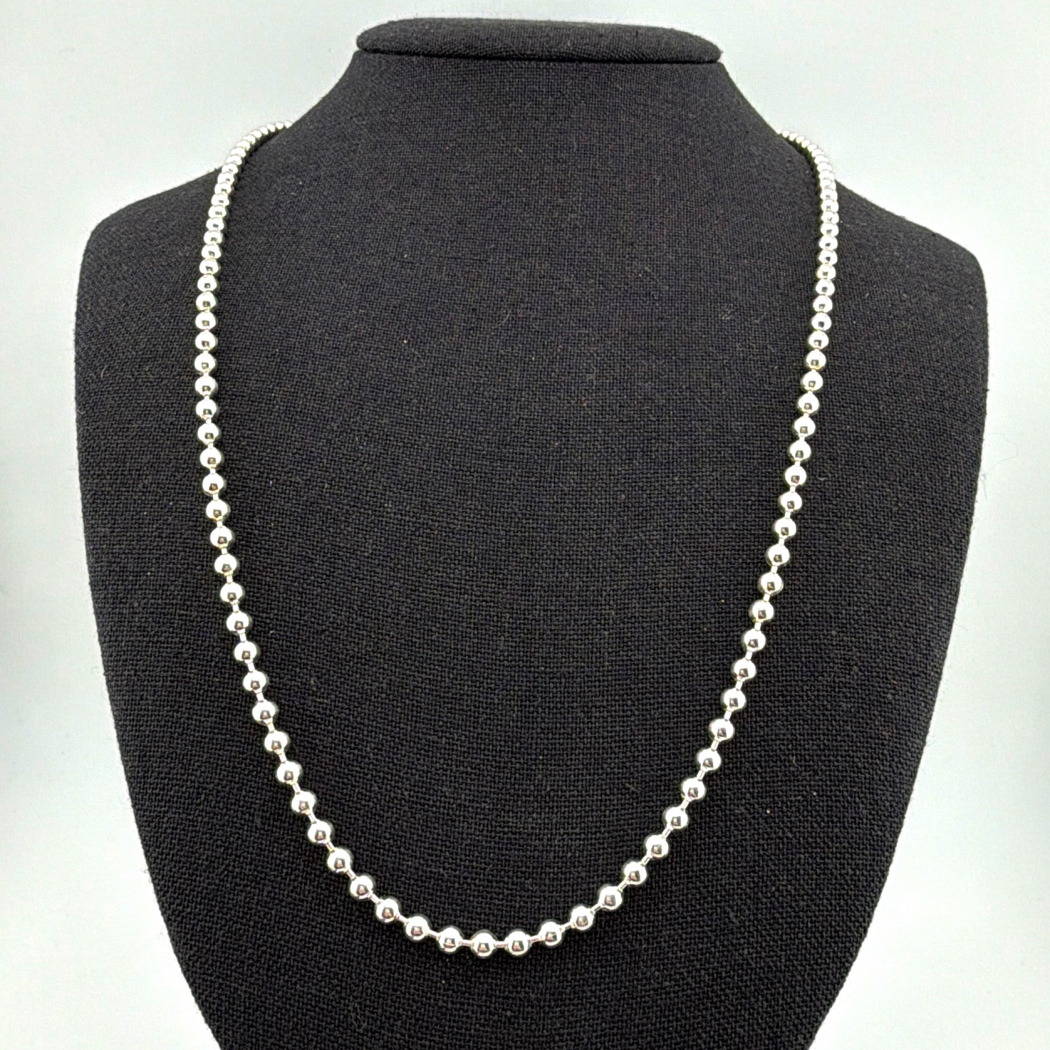 Italian Sterling Silver 4mm Bead Chain Necklace 22 in 28.00g — Back