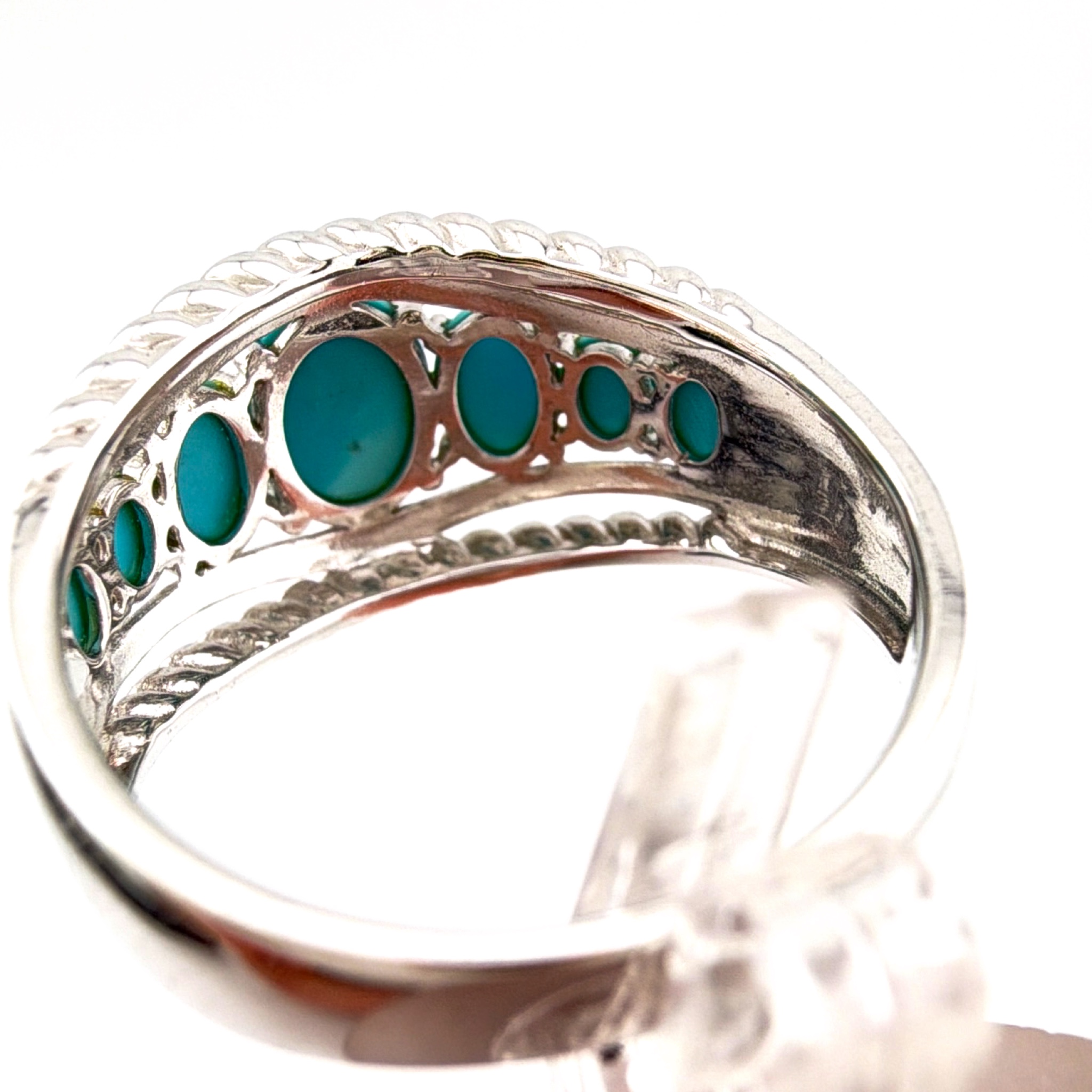 Sterling Signed EA Graduated Turquoise Cabochon Ring 4.44g — Back