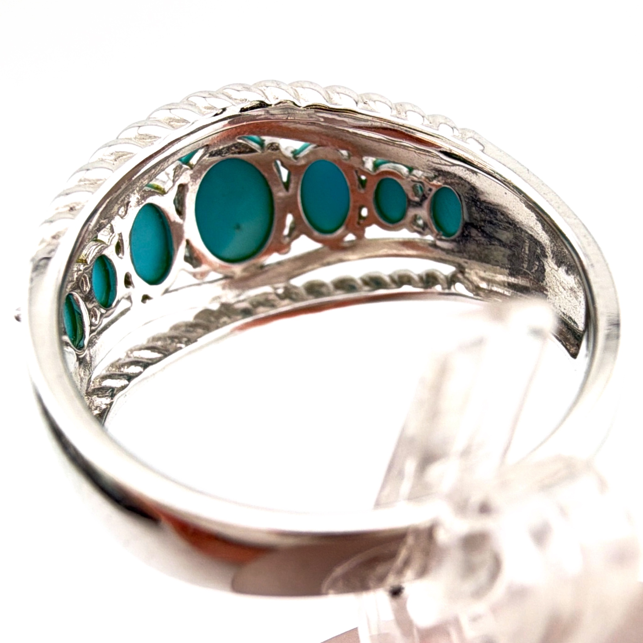 Sterling Signed EA Graduated Turquoise Cabochon Ring 4.44g — Back