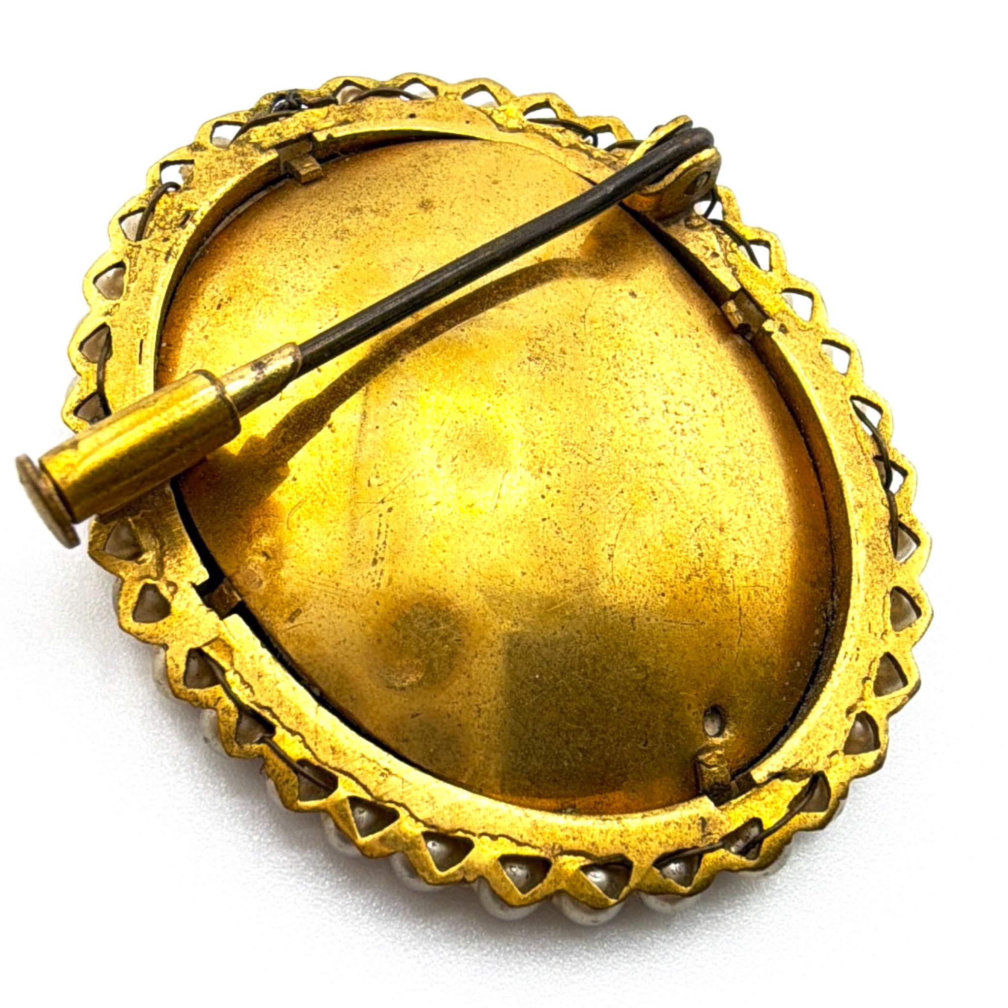 Victorian 1880s–1910s Gold Filled Portrait Brooch, Faux Pearl Halo, Hand-Tinted Lady 6.27g — Back