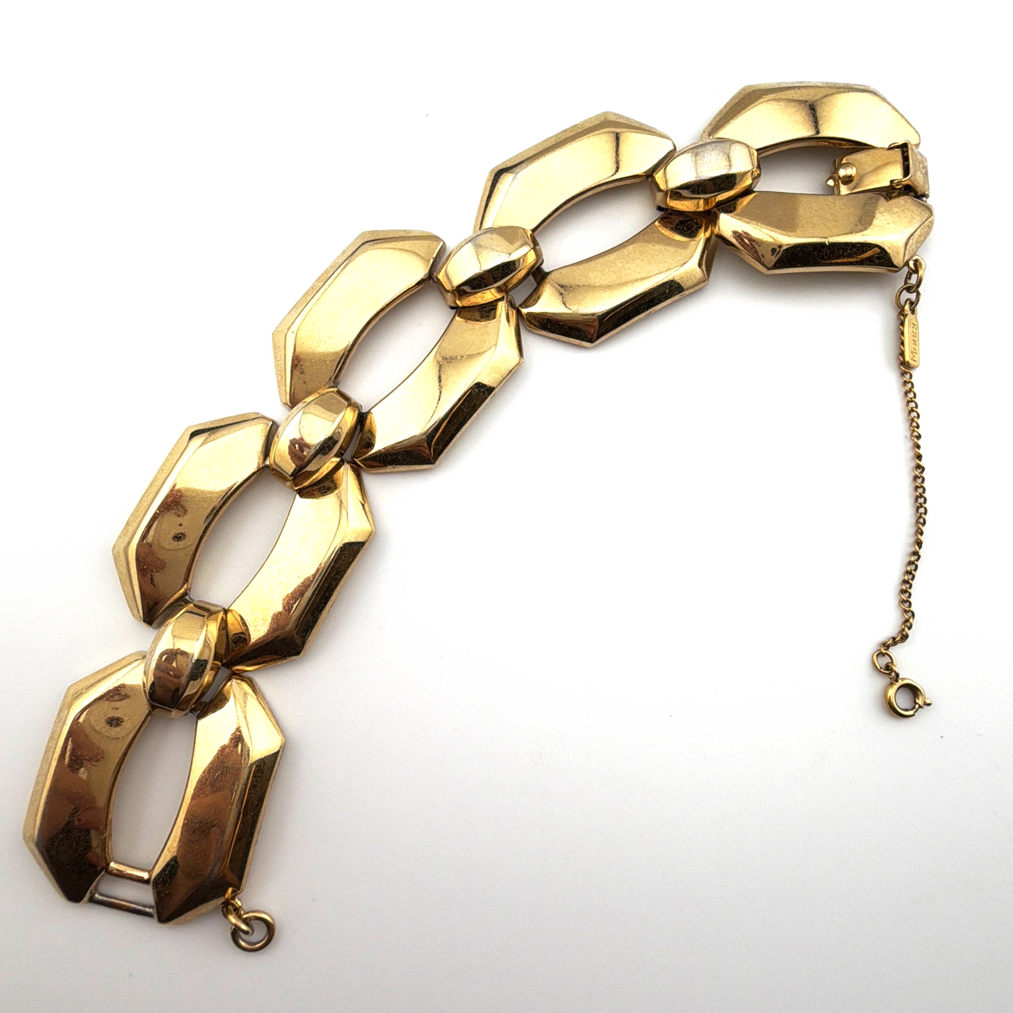 Retro 70s–80s Monet Gold Tone Modernist Faceted Link Statement Bracelet 86.52g 7.5 in
