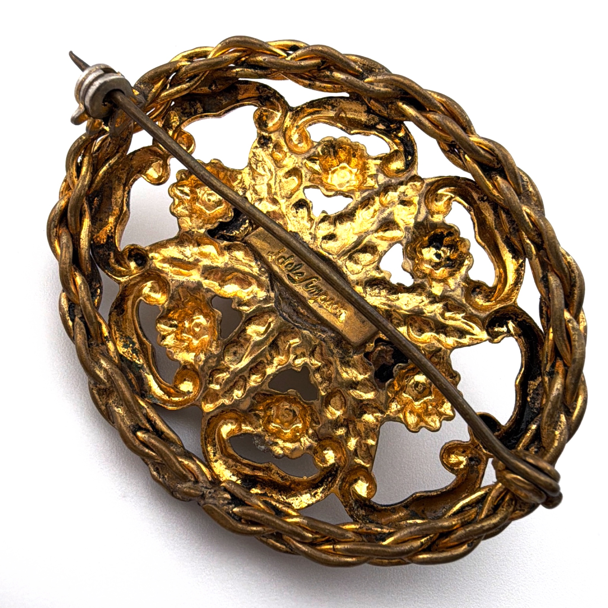 Mid-Century 50s–60s Adele Simpson Gold Tone Baroque Faux Pearl Brooch 15.26g — Side
