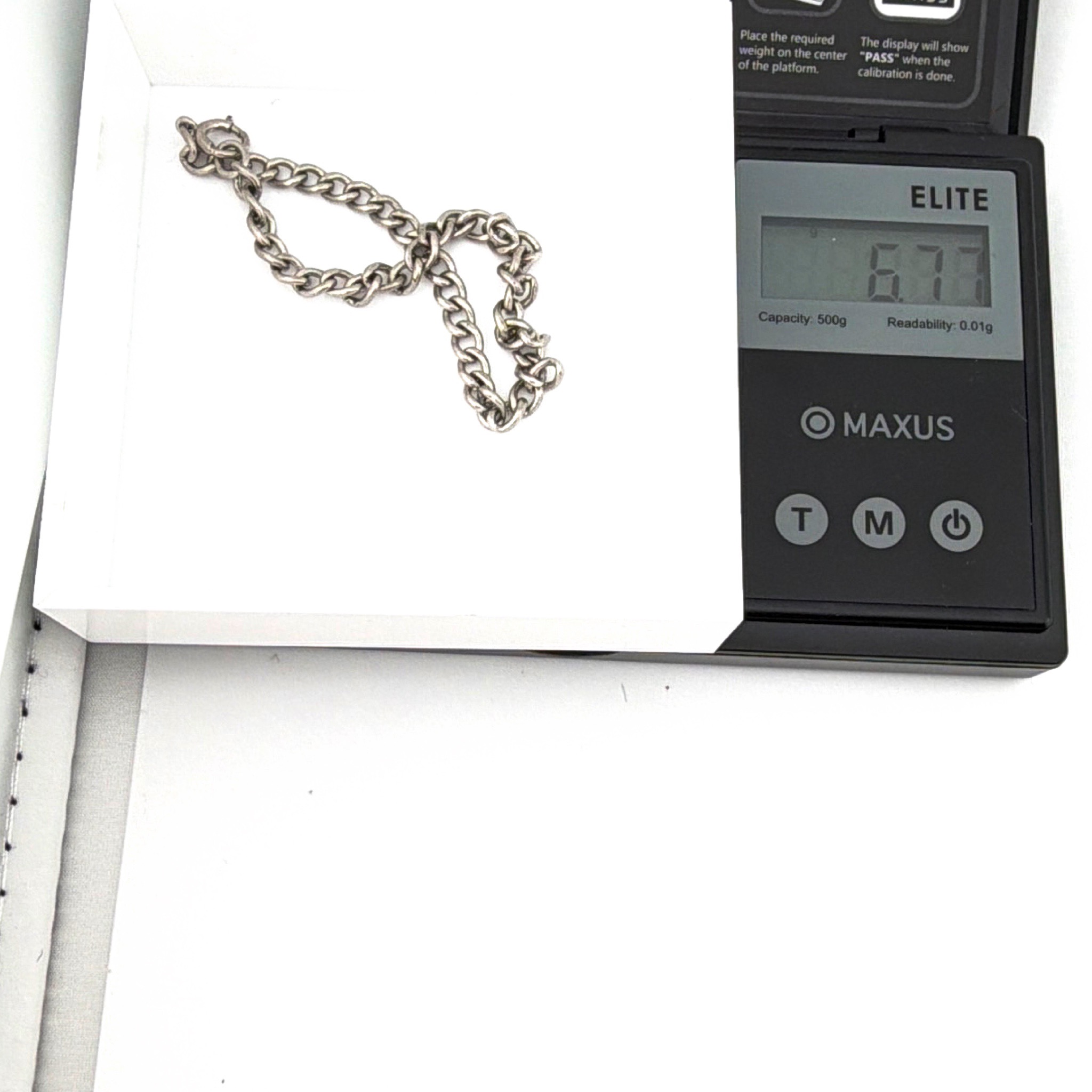 Art Deco 20s–50s 7 in Sterling Curb Link Chain Bracelet 6.77g — For scale