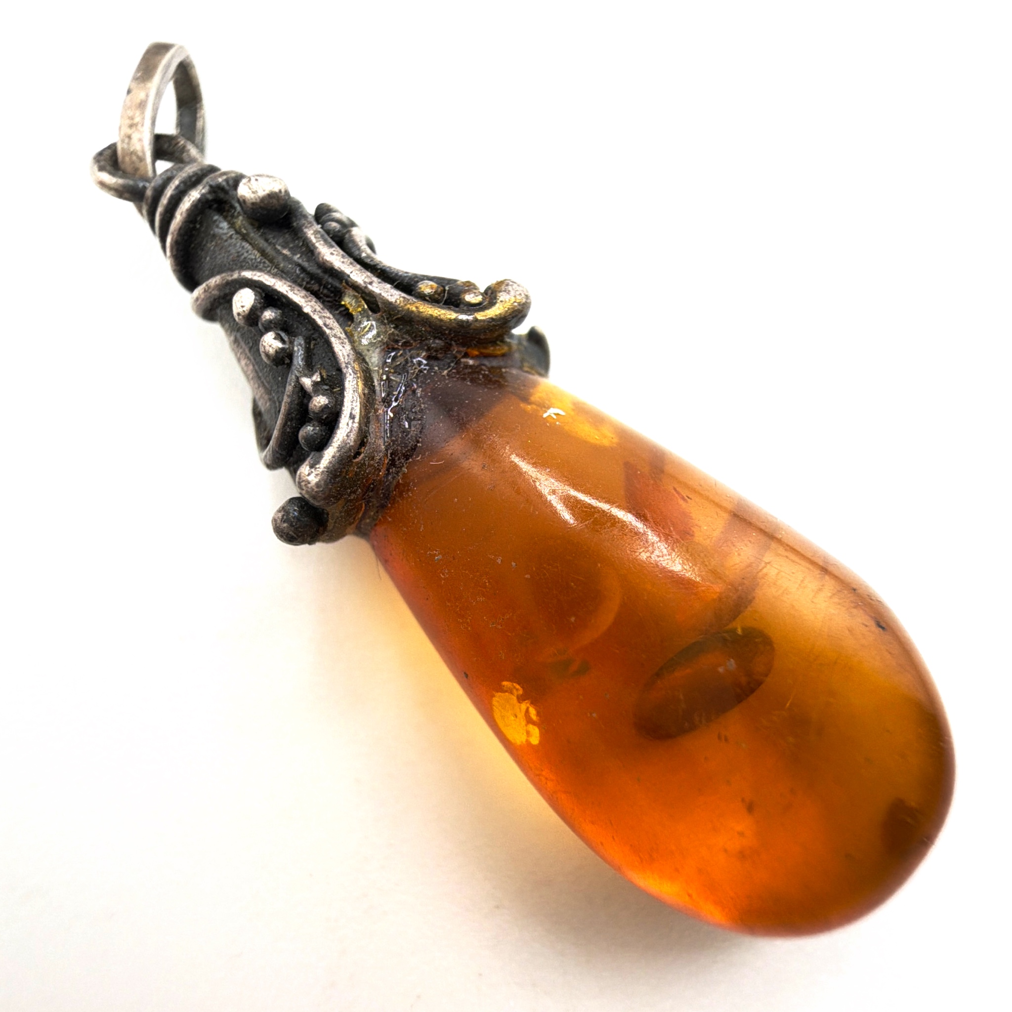 Mid-Century 50s–70s Sterling Wirework Amber Drop Pendant 2.90g — Front