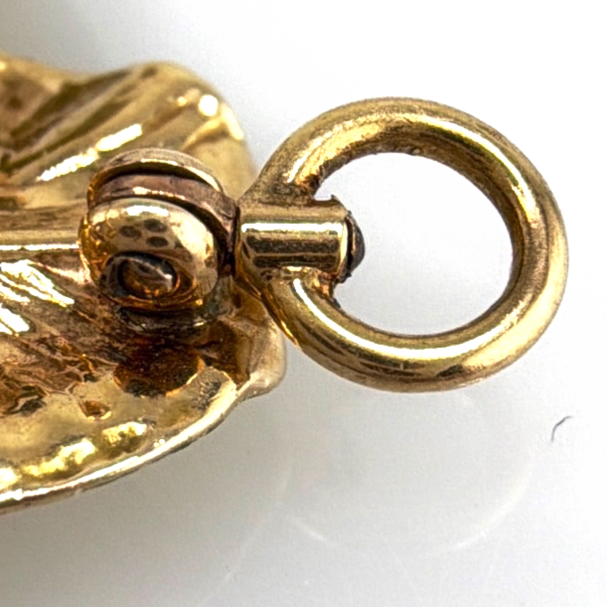 Antique 14K Gold Enamel Flower Brooch, Natural Mine Cut Diamond 5.98g — Detail