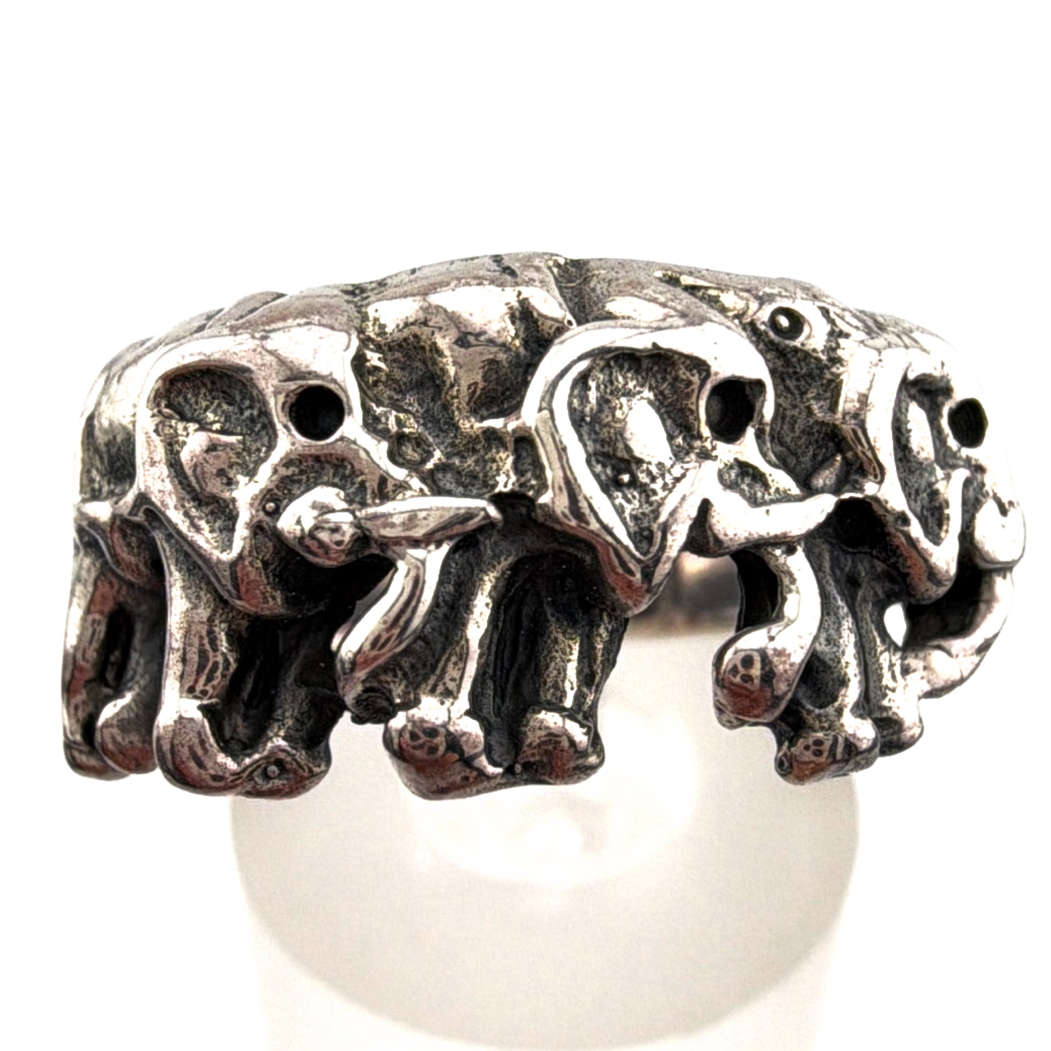 Sterling Elephant Herd Band Ring 4.87g Size 9 — Front