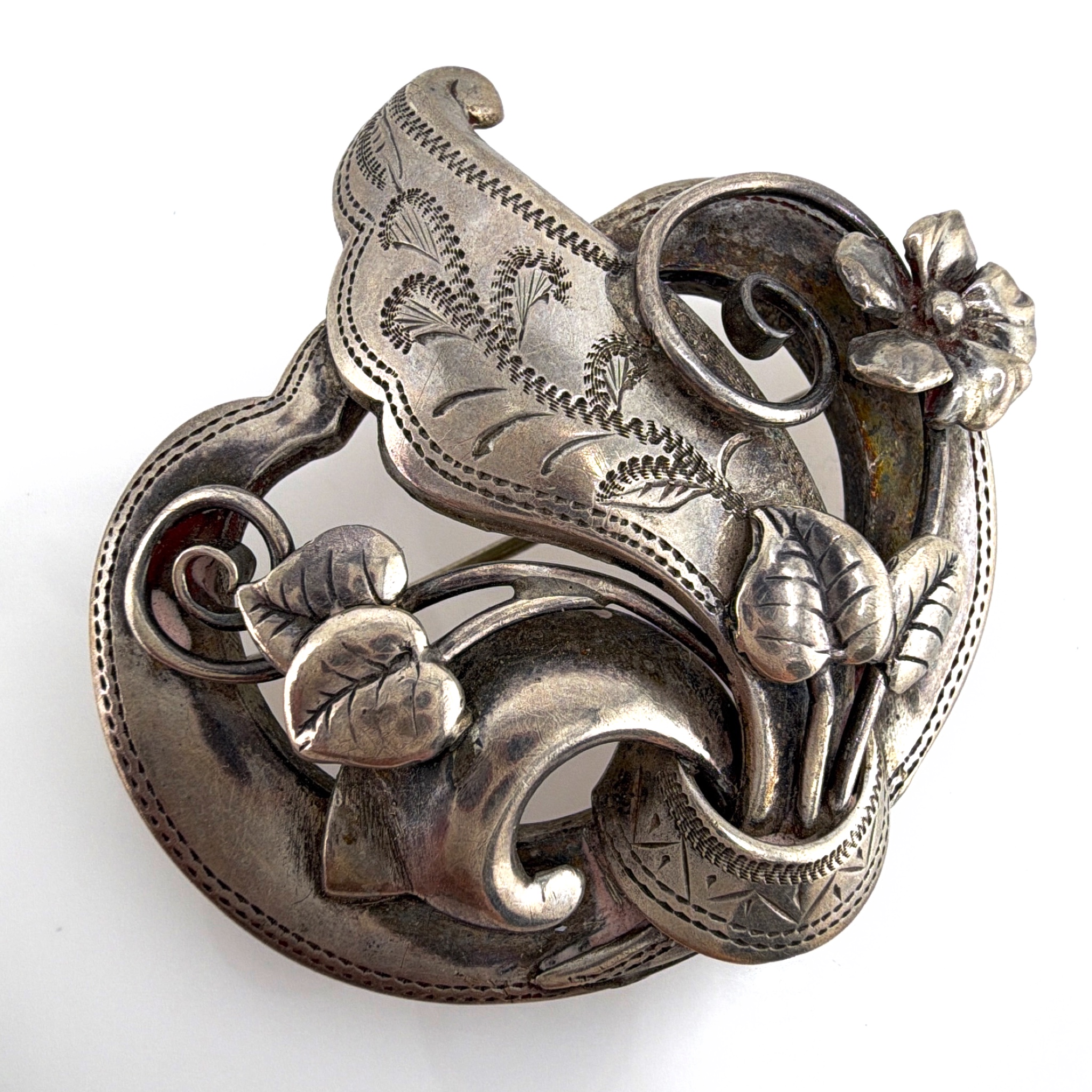 Victorian 1880s–1900s Sterling Silver GK Floral Scroll Brooch 9.88g