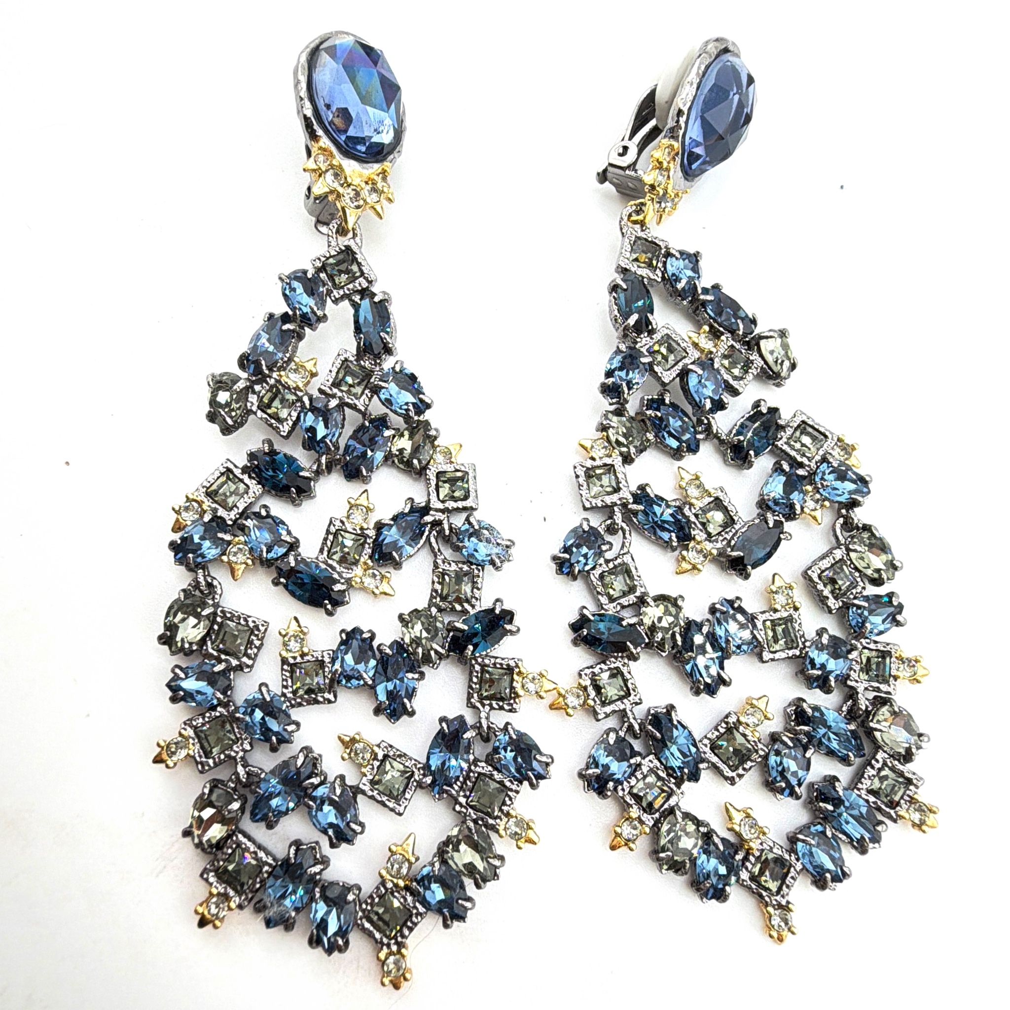 Signed Alexis Bittar Blue Rhinestone Chandelier Clip Earrings 44.29g 3.7 in — Detail