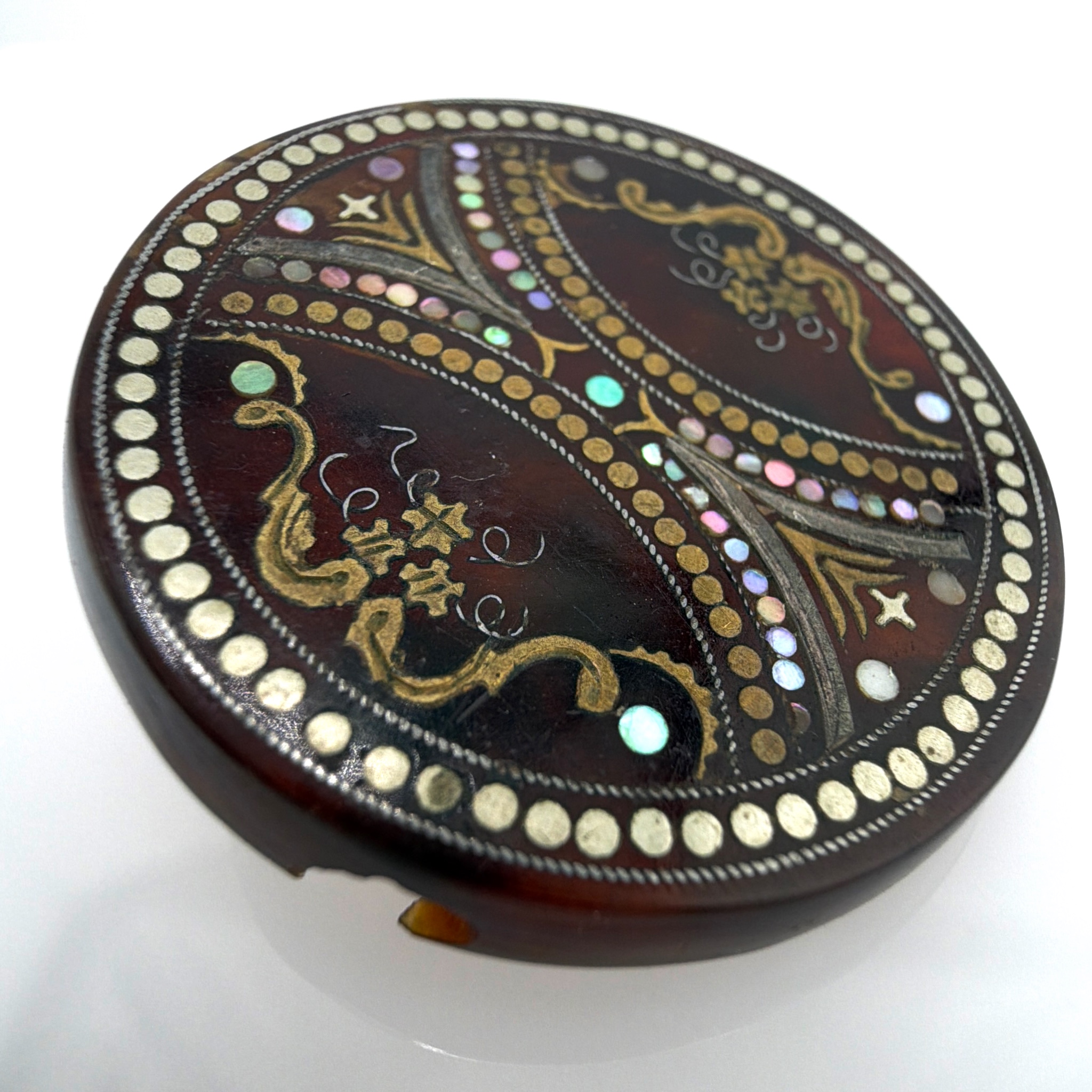 Victorian 1860s–90s Piqué Tortoiseshell Round Brooch, Mother of Pearl Inlay 4.13g — Back