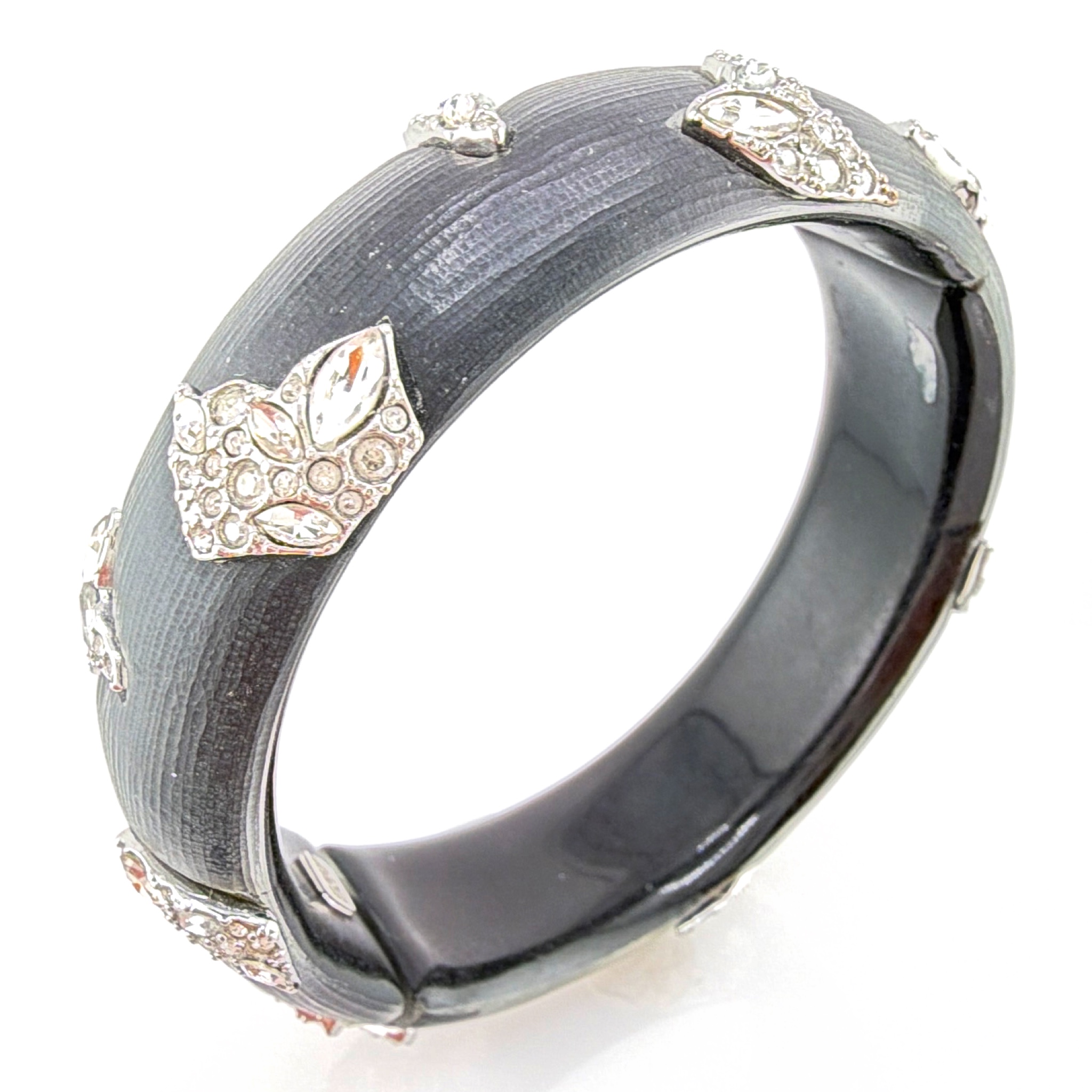 Y2K 1990s–2010s Signed Alexis Bittar Lucite Crystal Station Hinged Bangle 32.65g 7ain — Front
