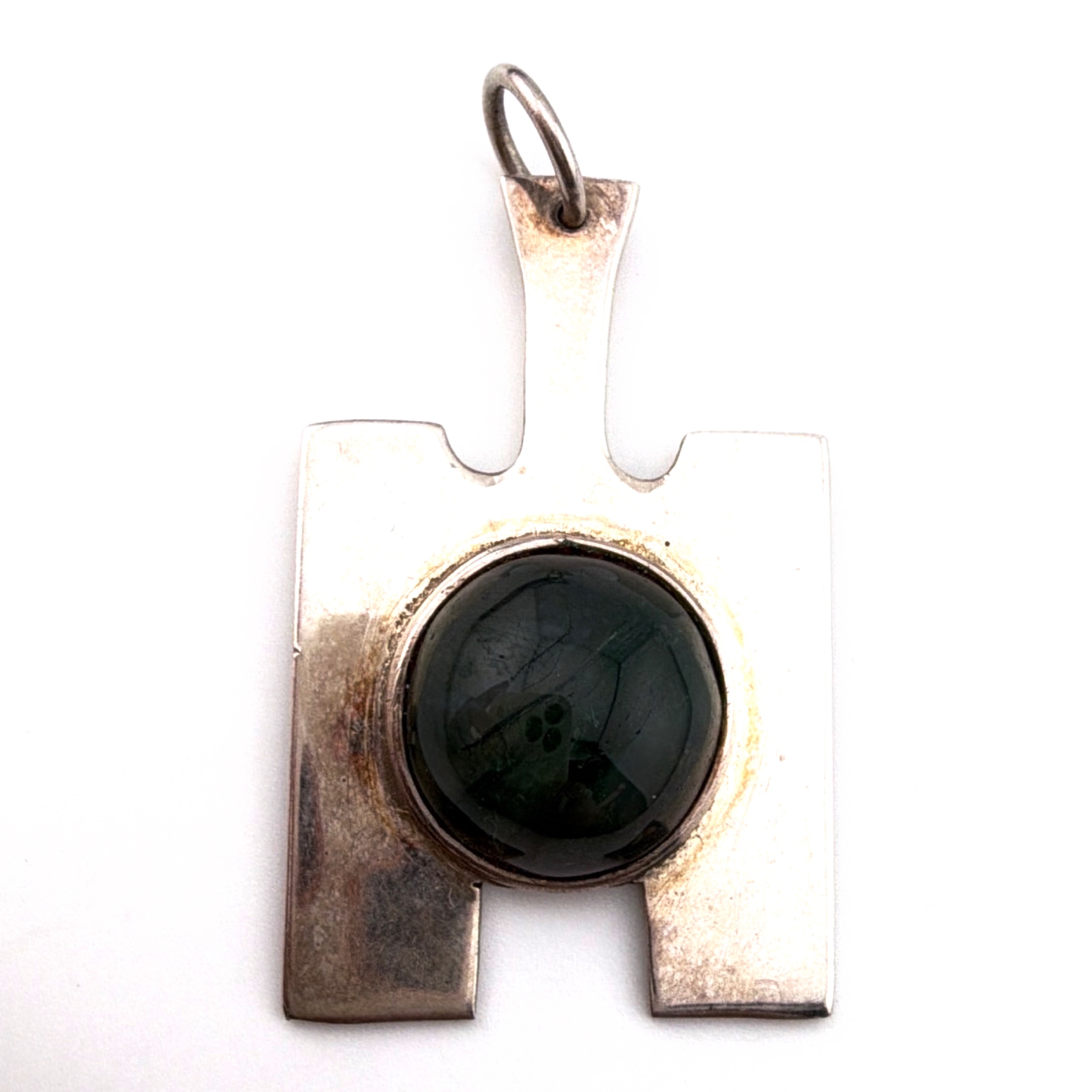 70s–80s Sterling Signed ST Modernist Geometric Dark Green Cabochon Pendant 15.53g — Front