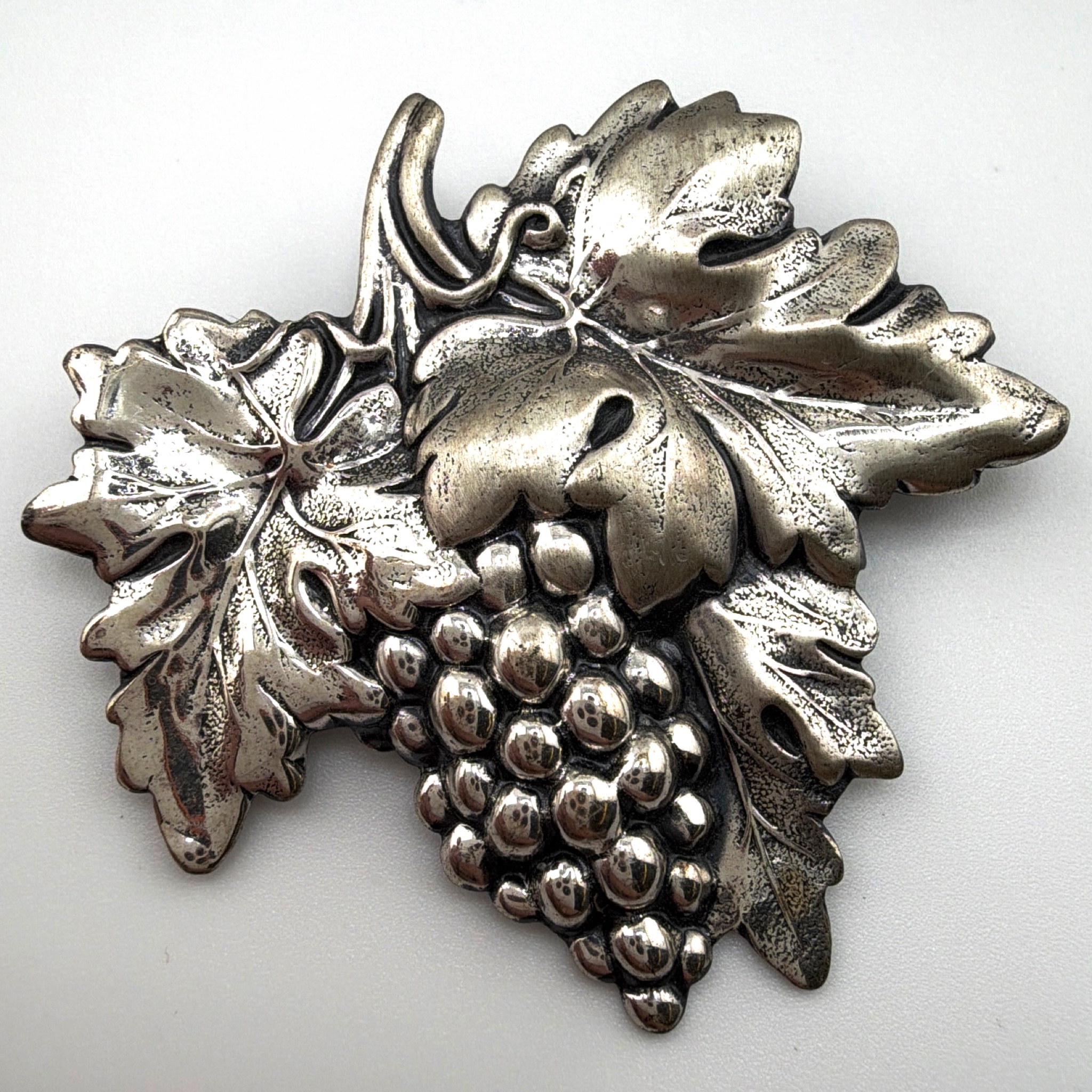 Mid-Century 40s–60s Sterling Jewelart Grape Cluster Brooch 5.92g