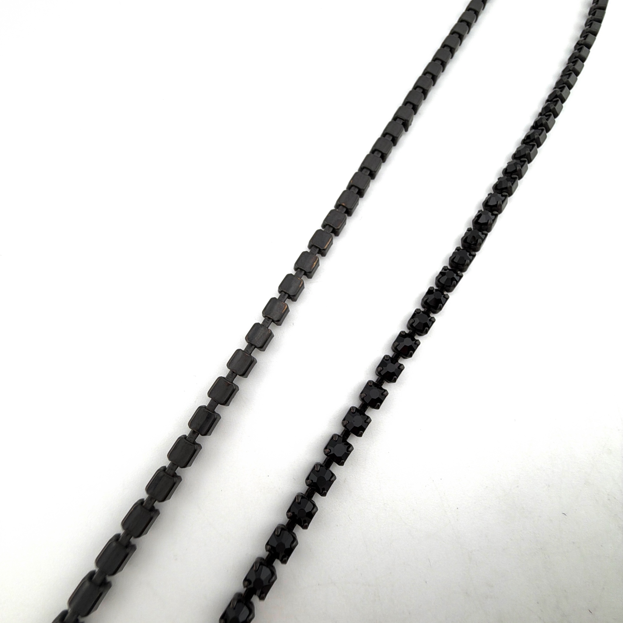 Vintage Black Tone Black Rhinestone Tennis Chain Necklace 45.58g 26.5 in — Side
