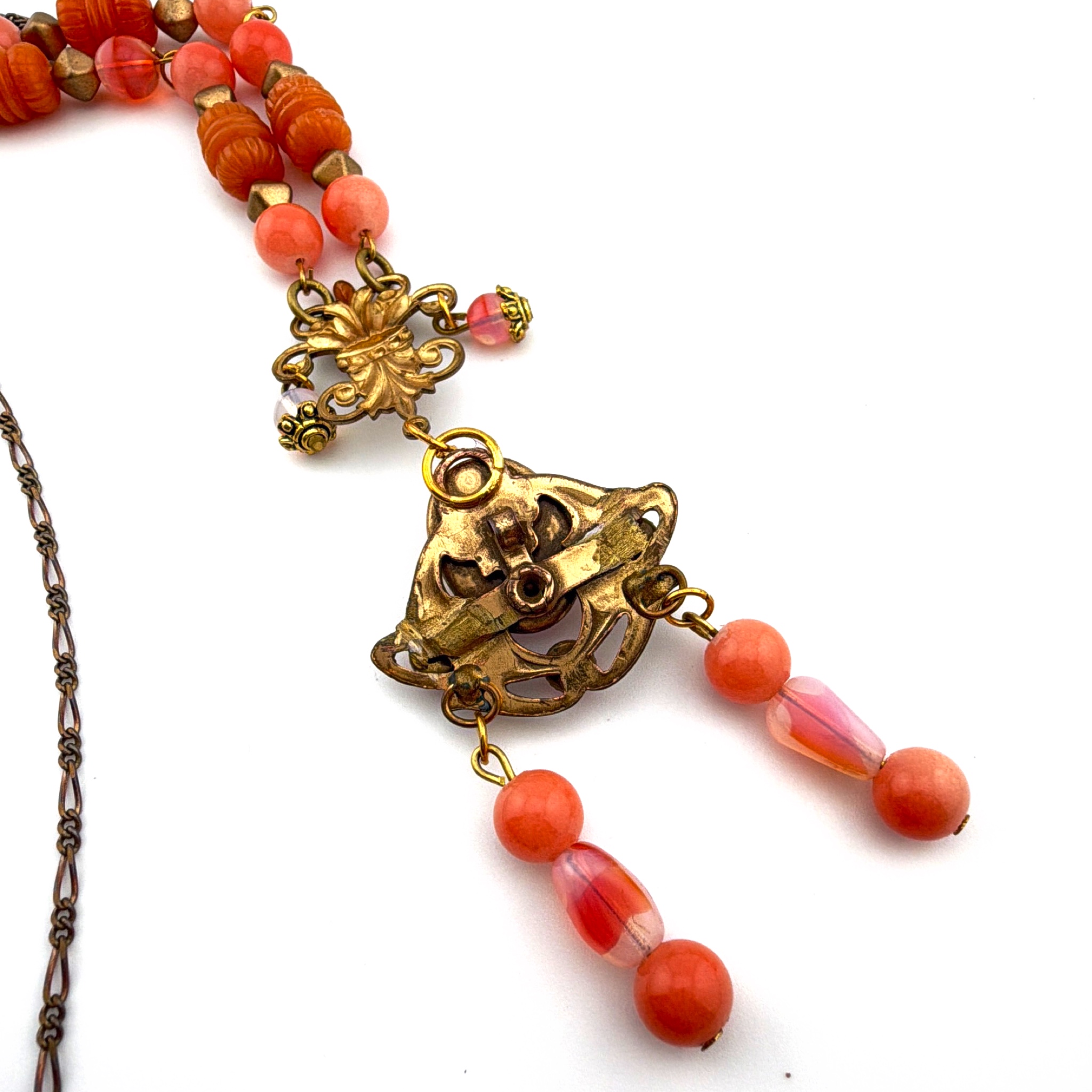 Art Nouveau Hand Made Custom 26in Gold Tone Coral Glass Bead Pendant Necklace 28.71g — Detail