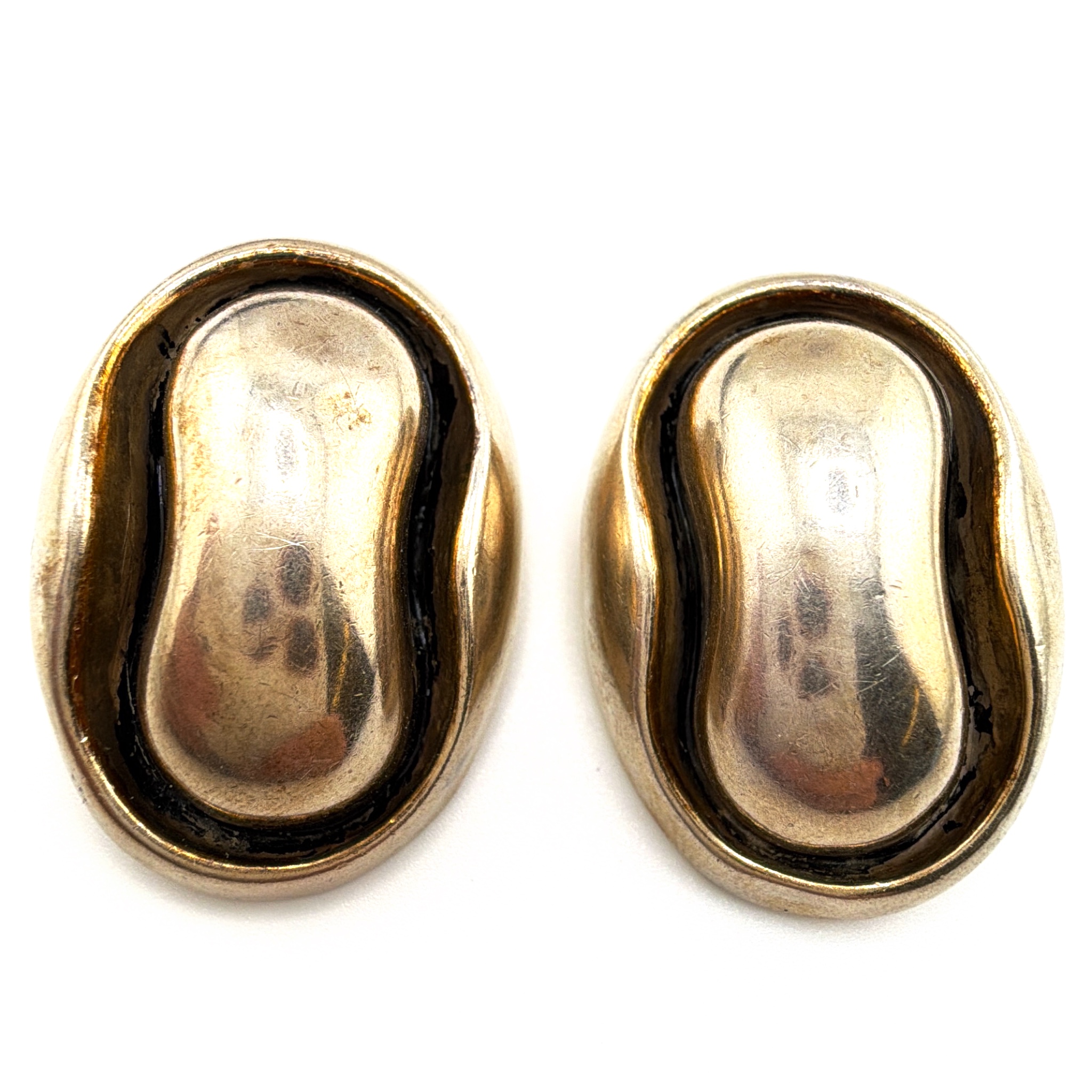 Mid-Century 50s–70s Modernist Sterling Mexico Gold-Wash Kidney Bean Clip Earrings 22.12g — Front