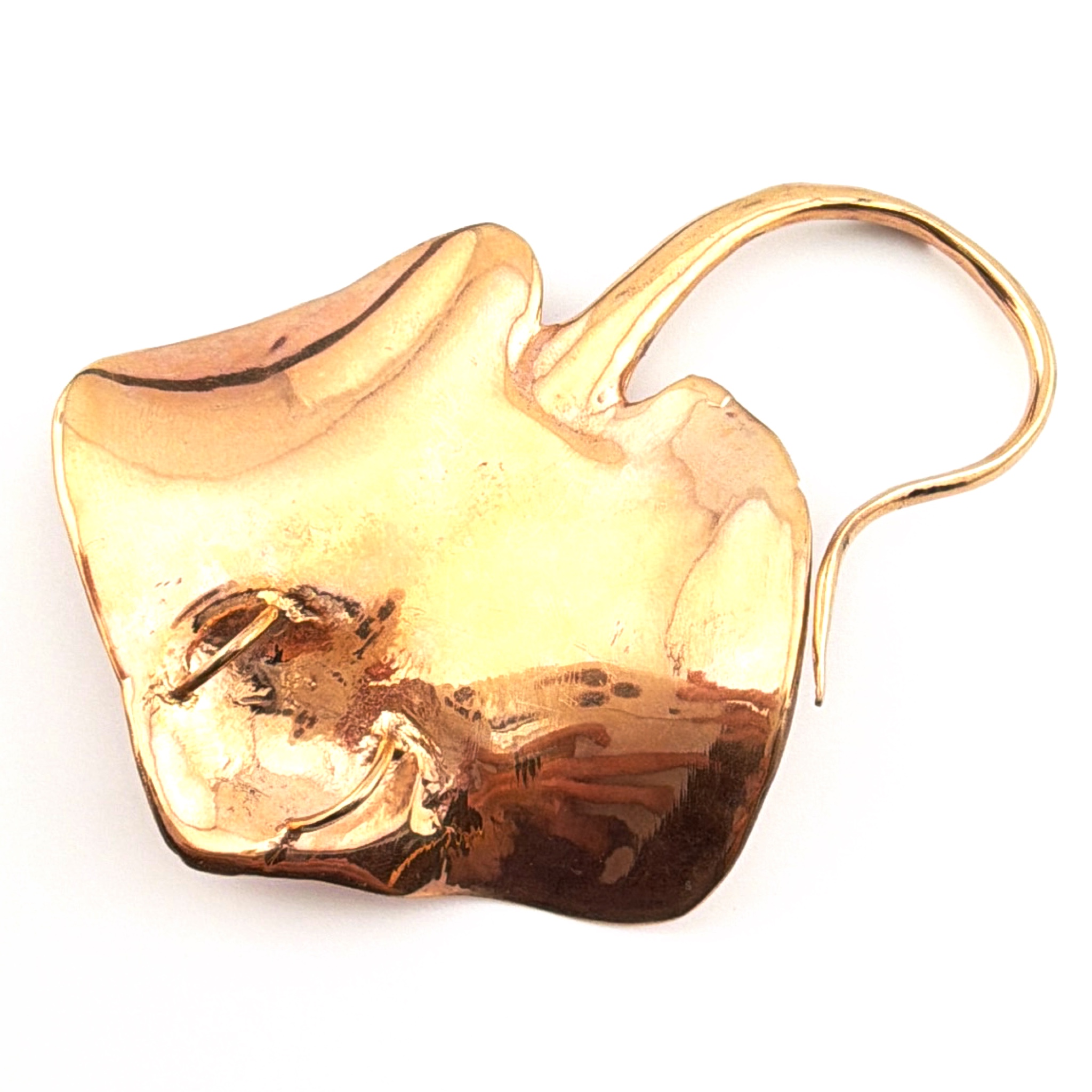Christophe de Menil Sculptural Stingray Pendant 41.42g — Back