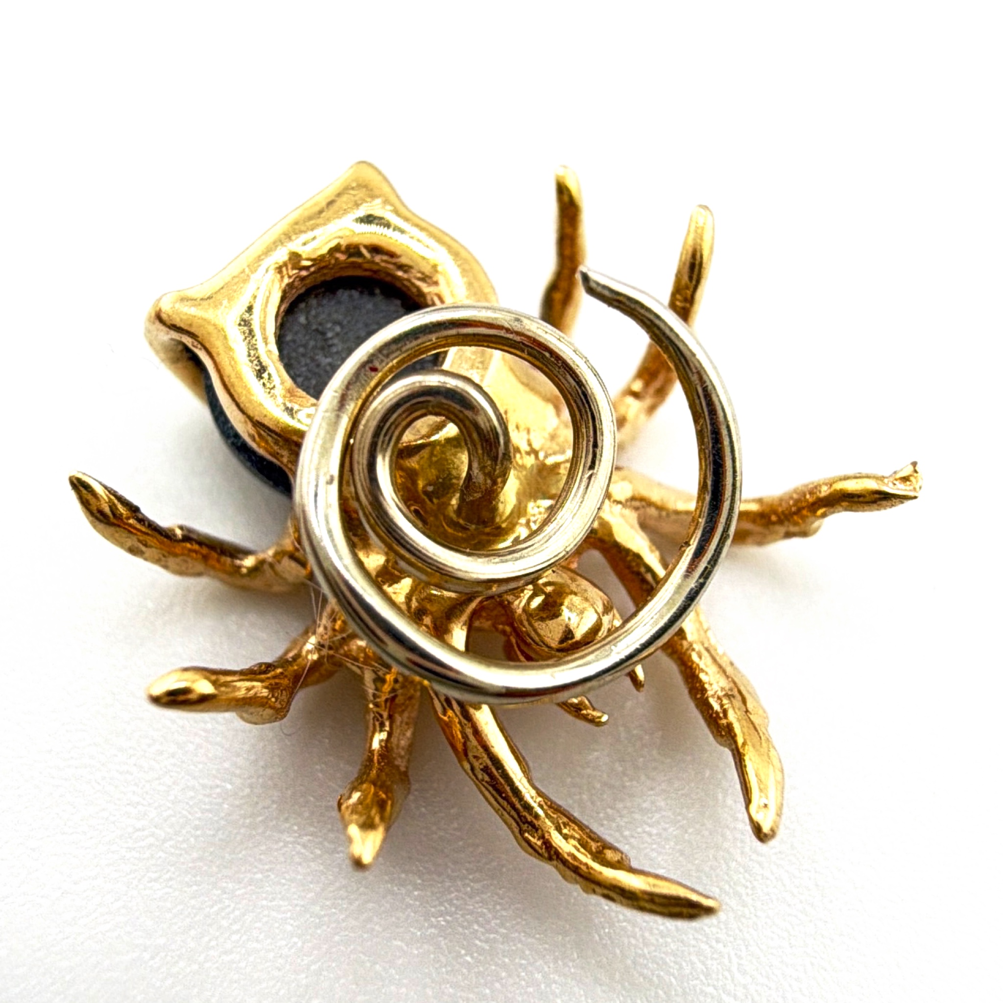 Victorian style 1930s-1960s 14K Gold Figural Spider , Natural Stone, Adjustable 1.43g — Back