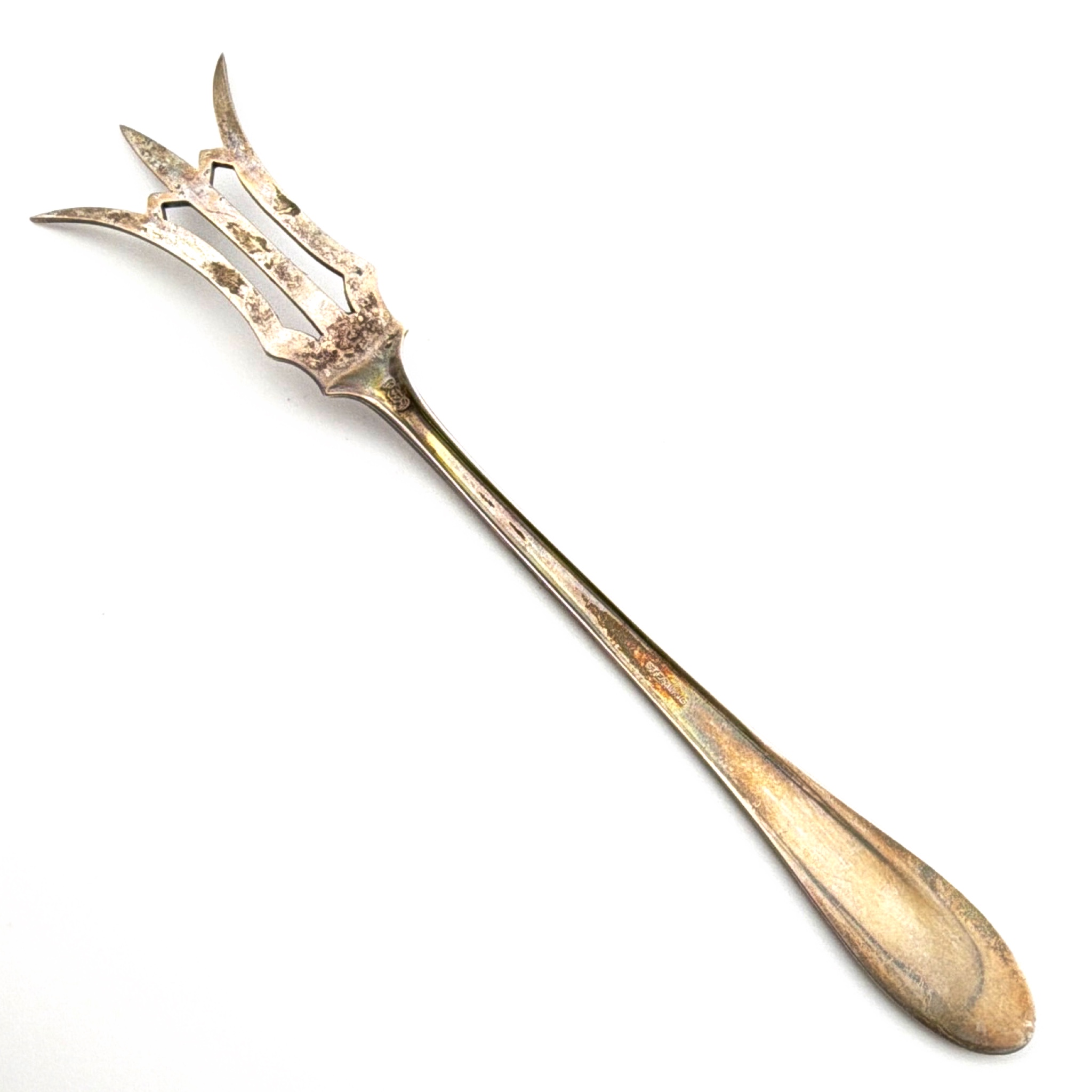 Vintage Sterling Engraved Pickle Serving Fork 11.33g — Front