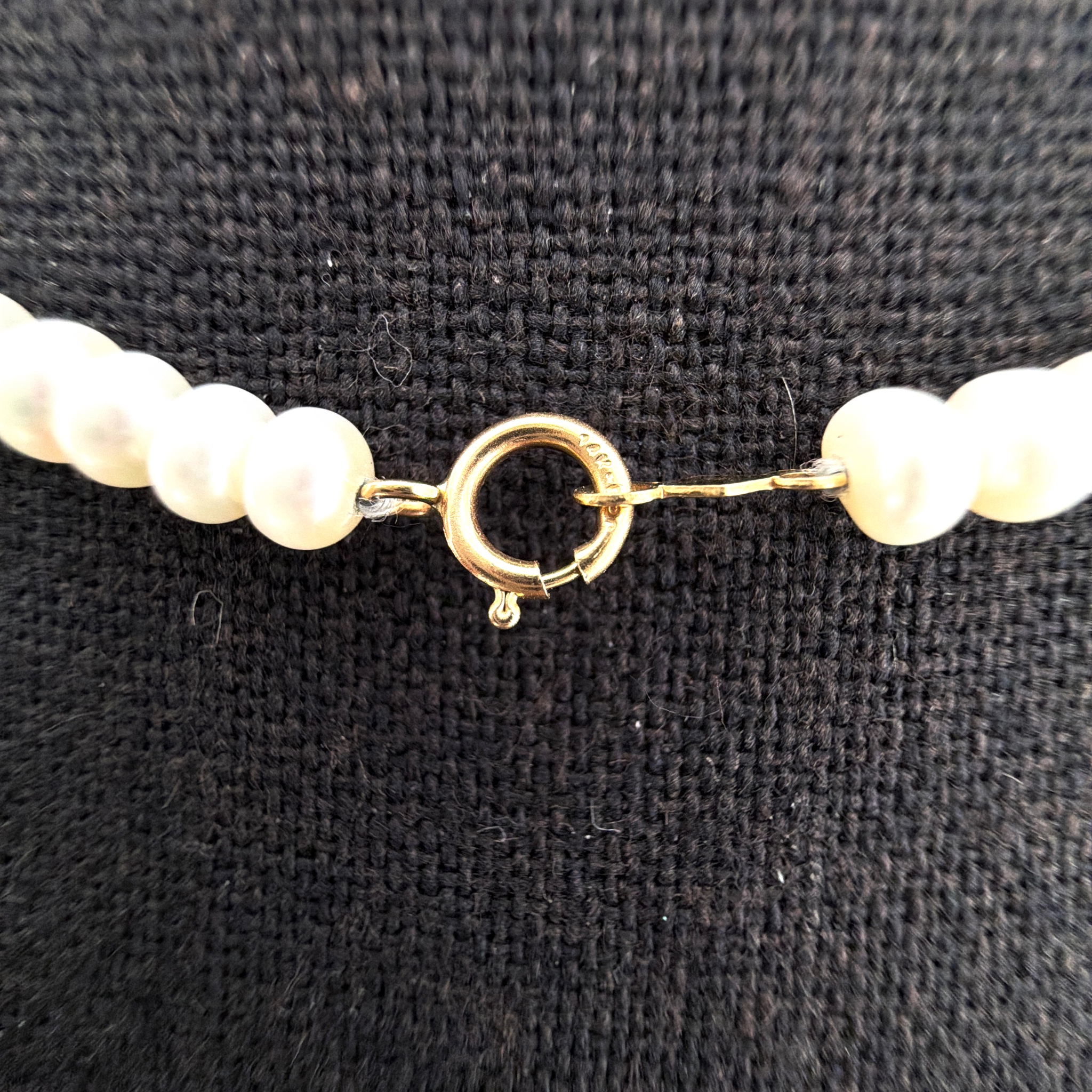80s–90s 13 in 14K Gold PPC Cultured Pearl Choker Necklace 9.20g — Detail