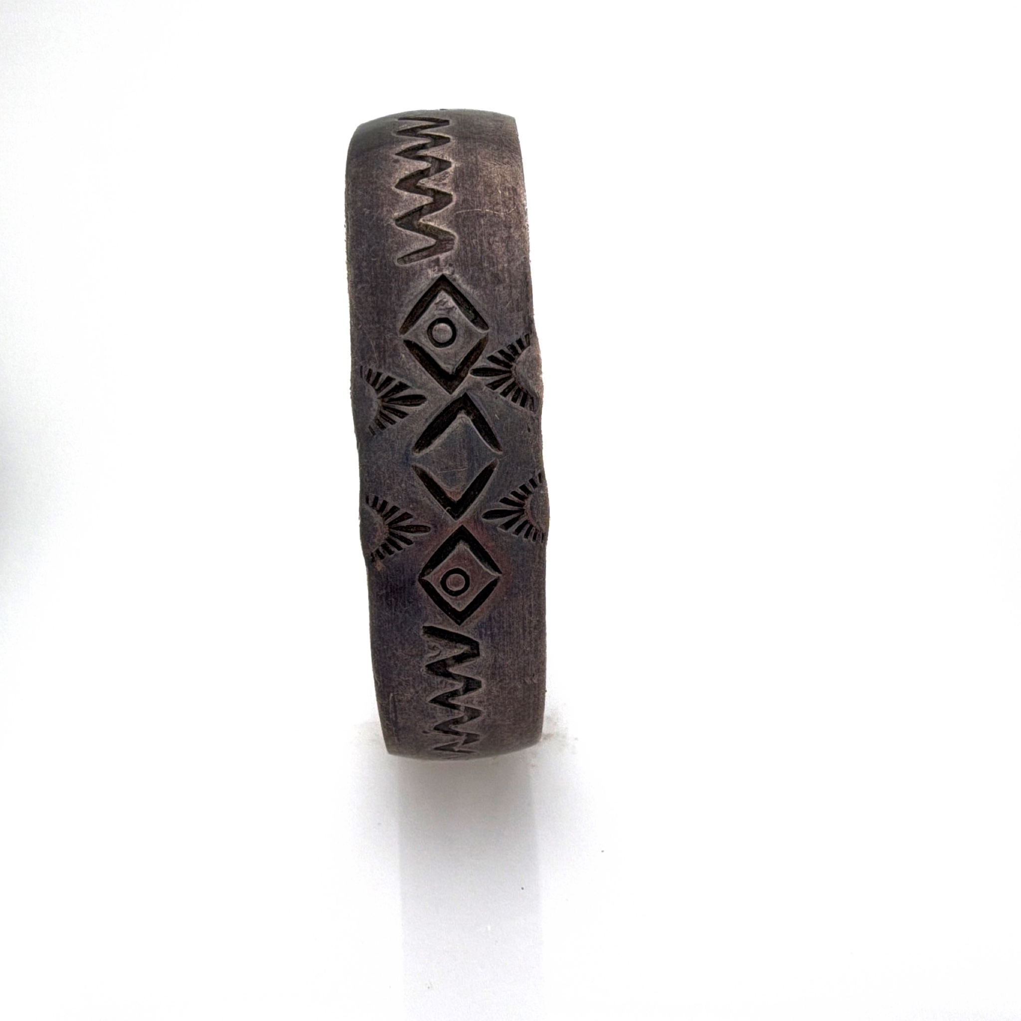 Antique Native Sterling Silver Hand Stamped Diamond Sunburst 6.5 in Geometric Cuff Bracelet 22.91g — Side