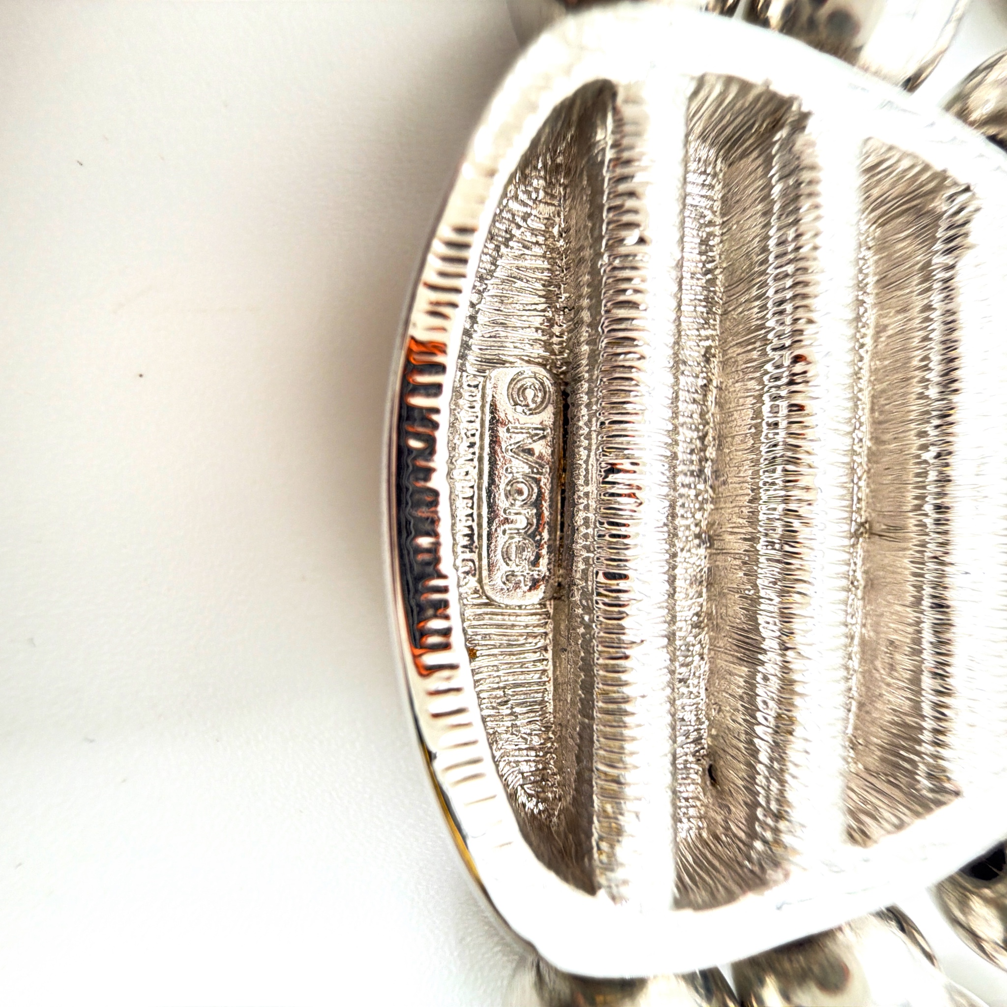 80s–90s Monet Silver Tone Graduated Bead Statement Necklace 59.28g 23 in — Detail