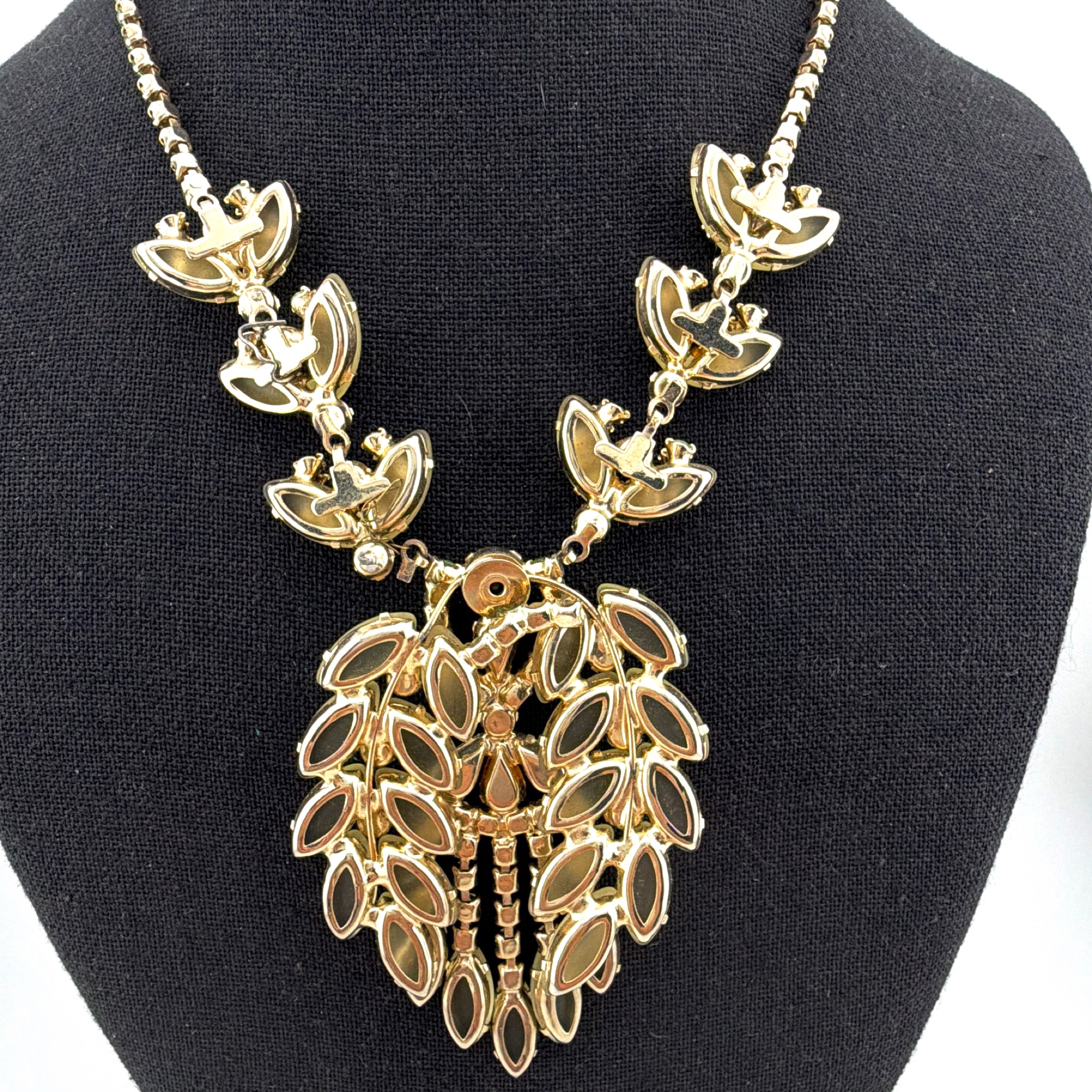Mid-Century 50s–60s Gold Tone Frosted Glass & Green Rhinestone Statement Necklace — Front