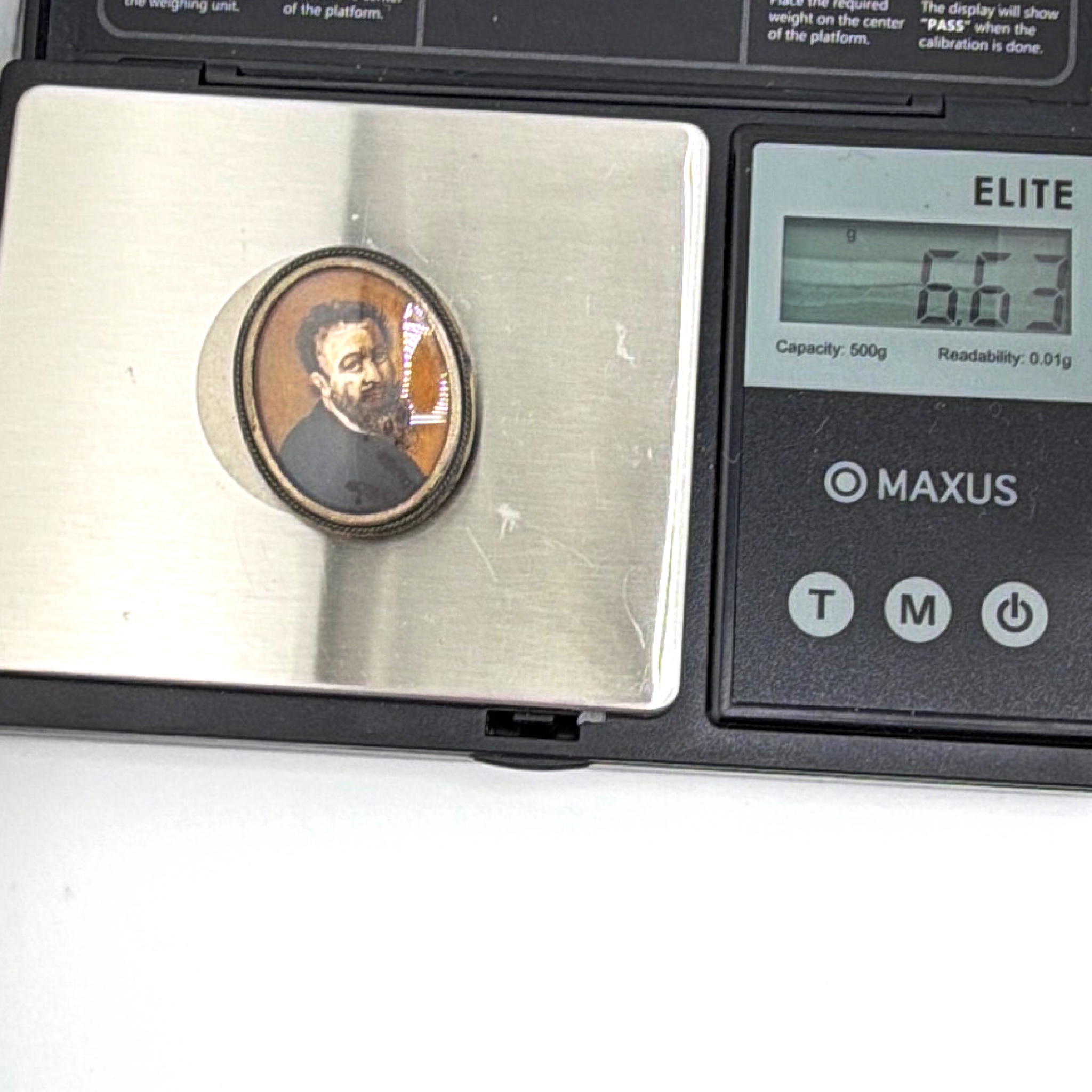 800 Silver Hand-Painted Portrait of Michelangelo Miniature Brooch Pendant 6.63g — For scale