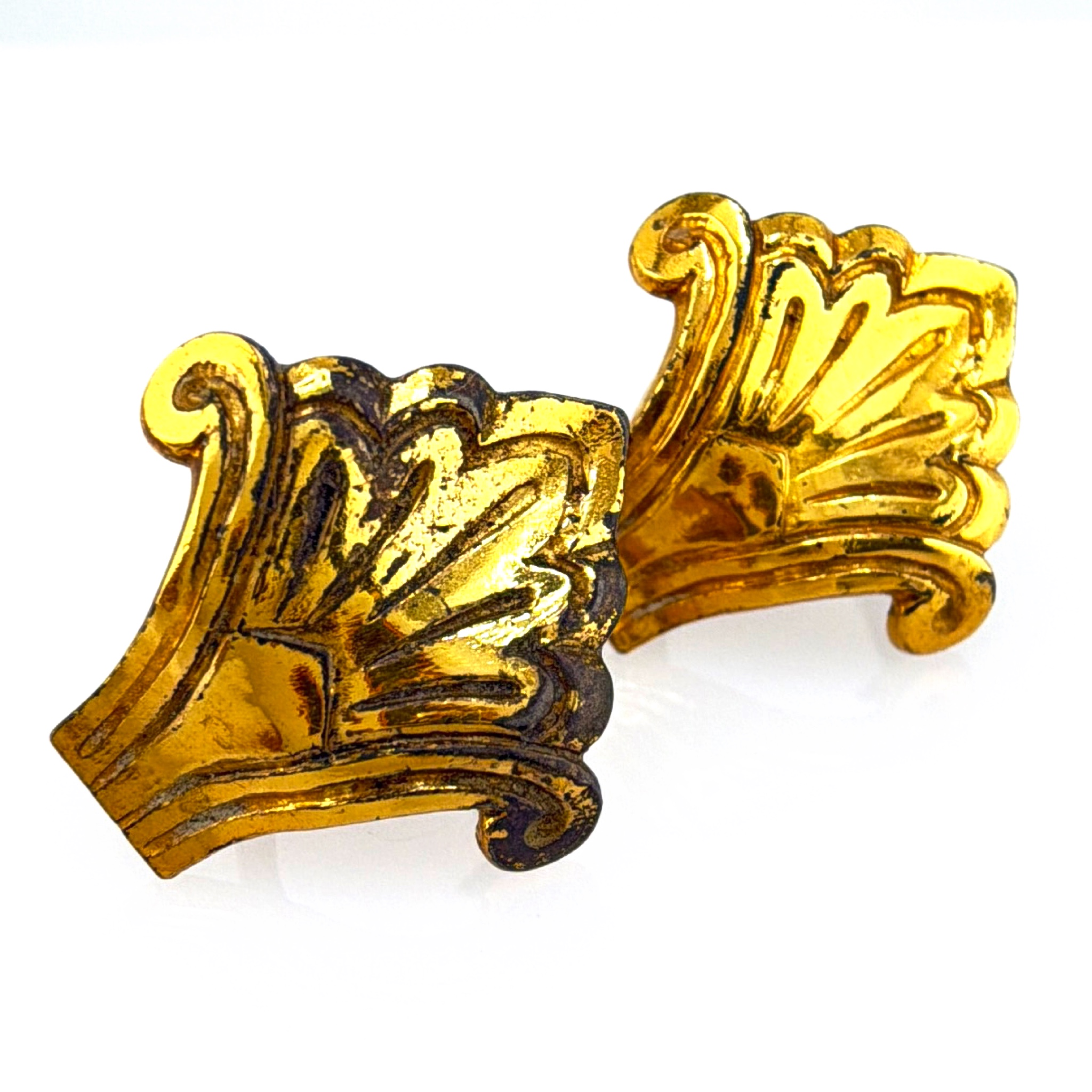 Retro 30s–50s Sterling Gold Wash Scroll Fan Screw-Back Earrings 4.00g — Side