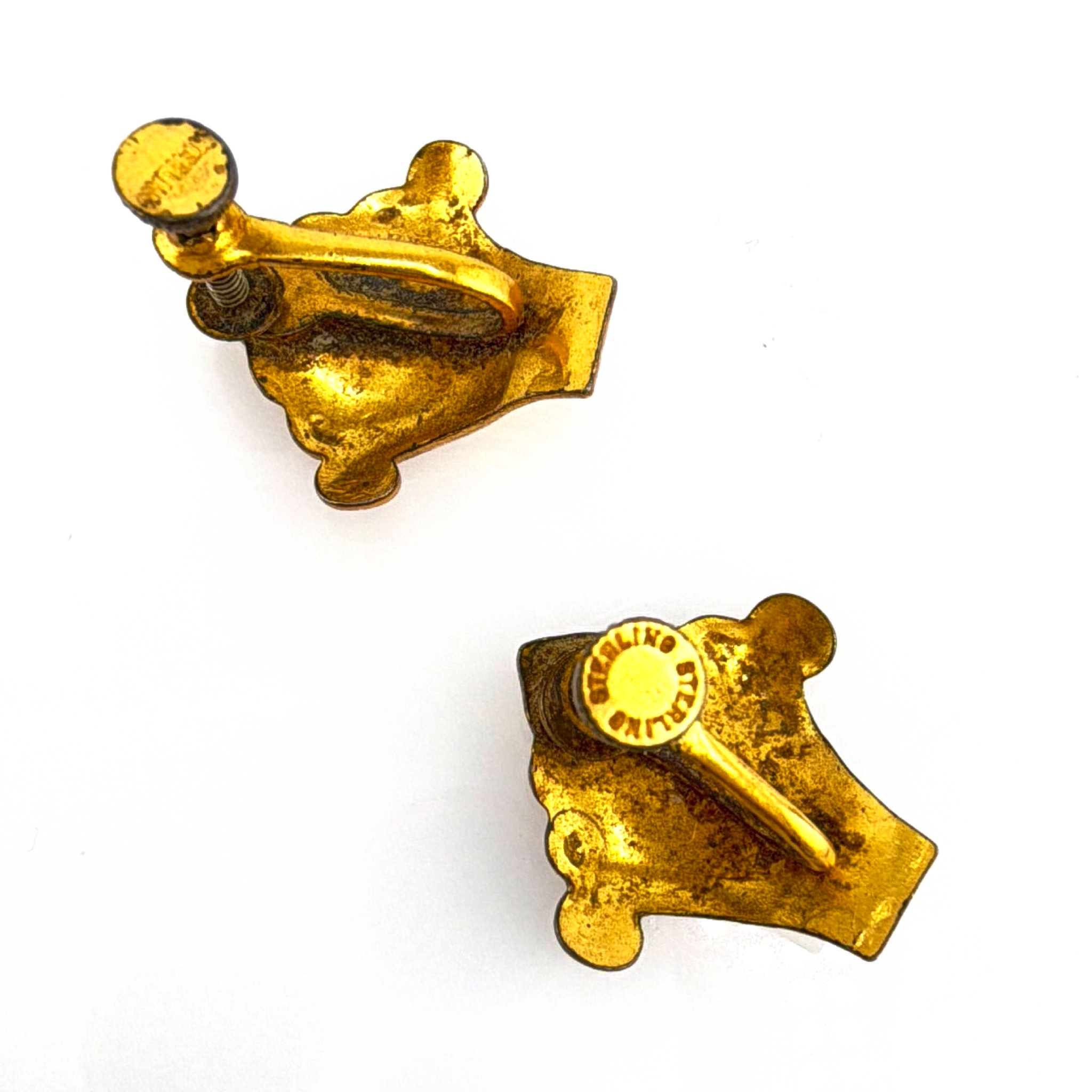 Retro 30s–50s Sterling Gold Wash Scroll Fan Screw-Back Earrings 4.00g — Detail